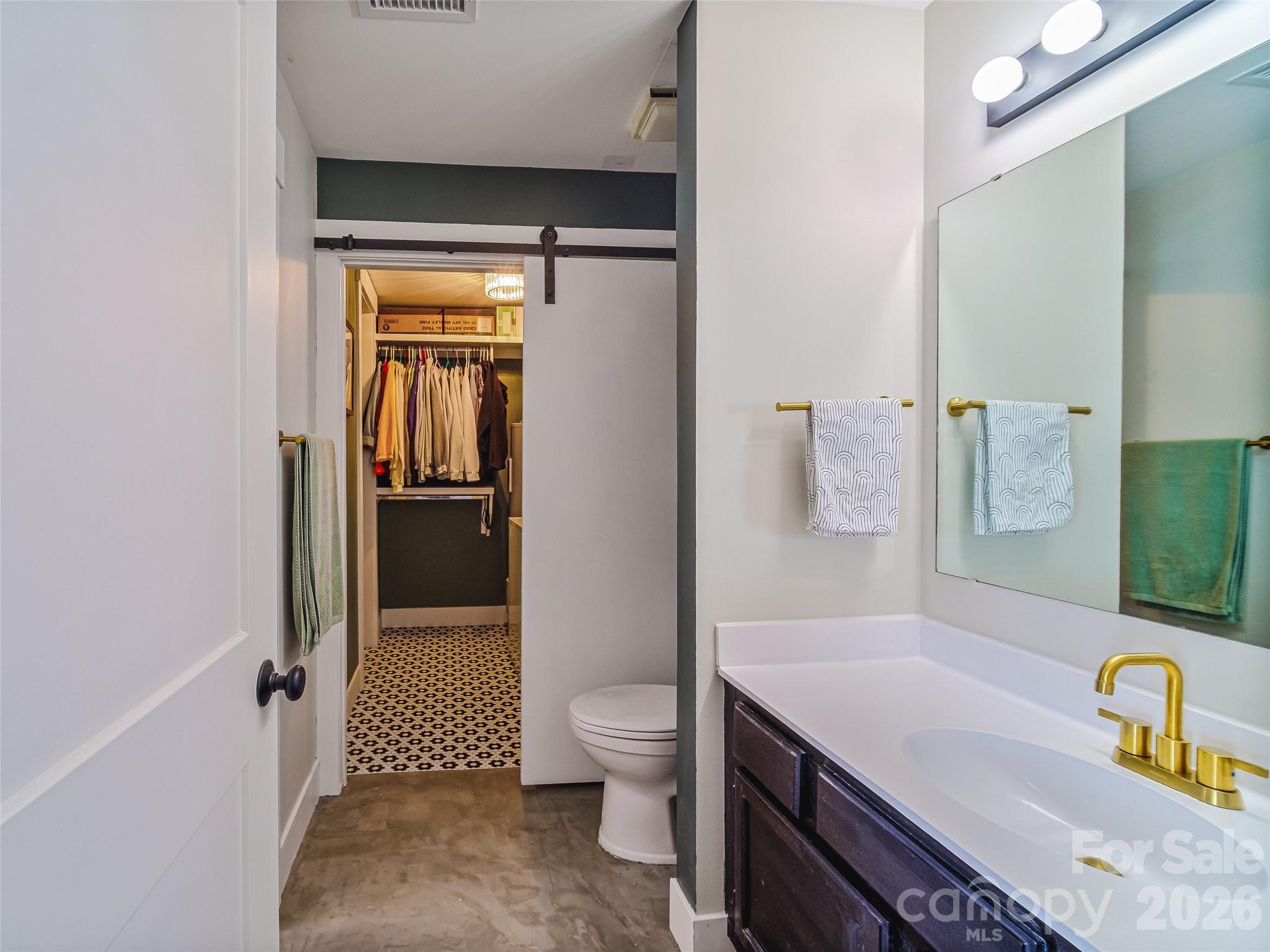 3300 Selwyn Farms Lane #5 — Charlotte