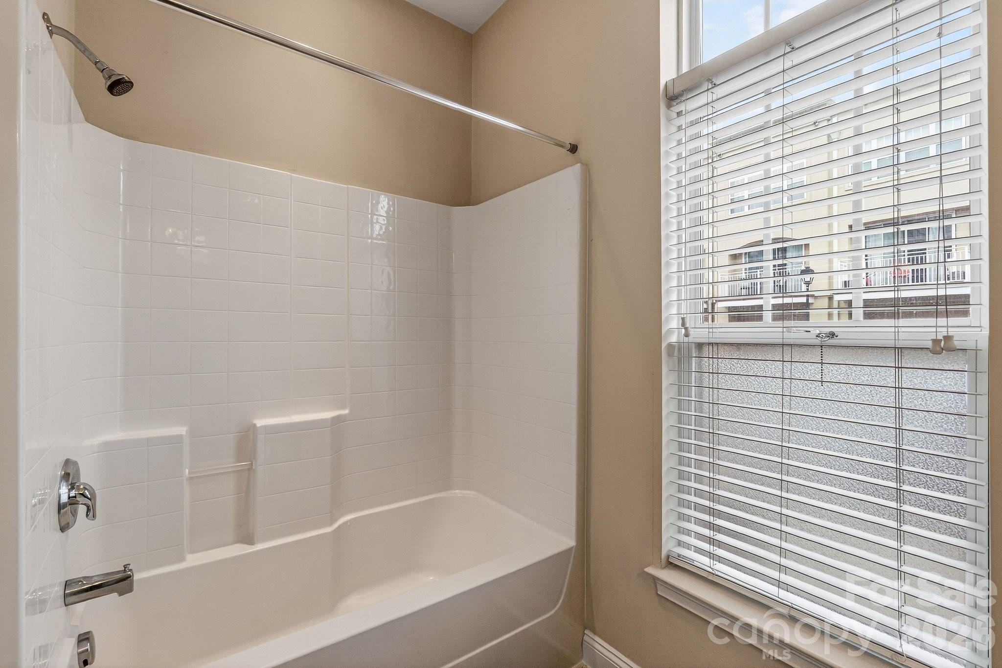 1306 Kenilworth Avenue — Charlotte