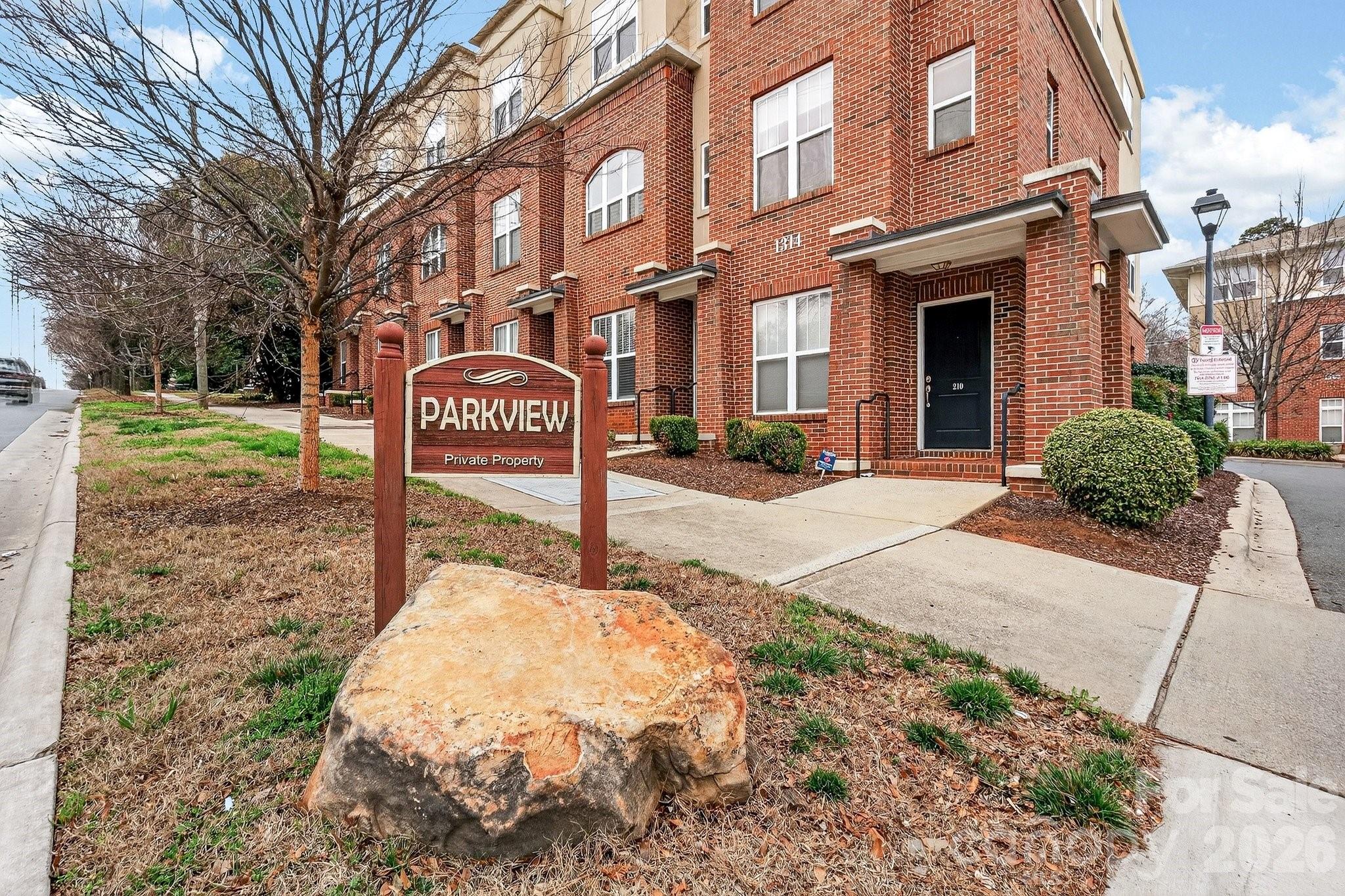 1306 Kenilworth Avenue — Charlotte
