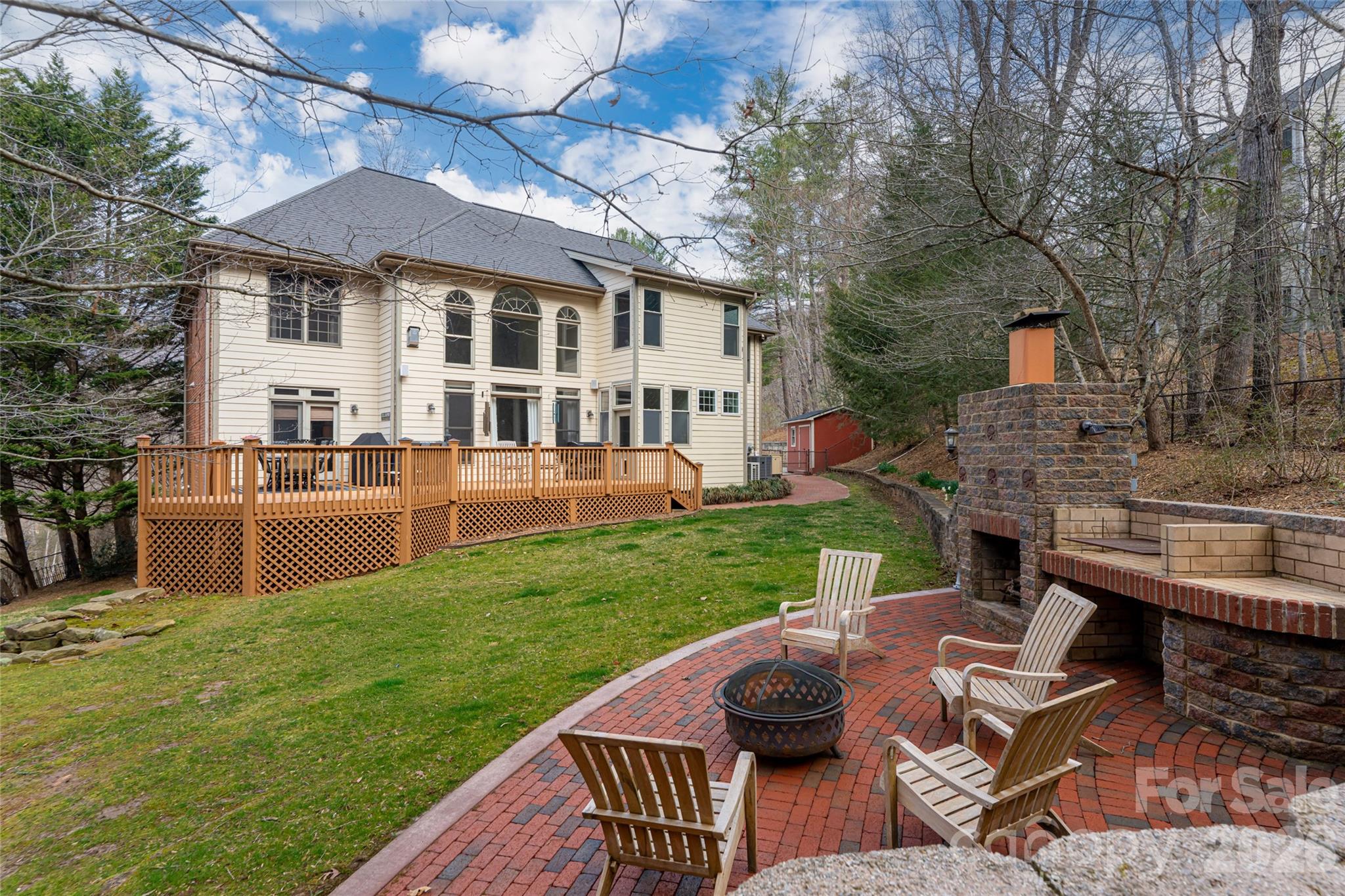 39 Windover Drive — Asheville