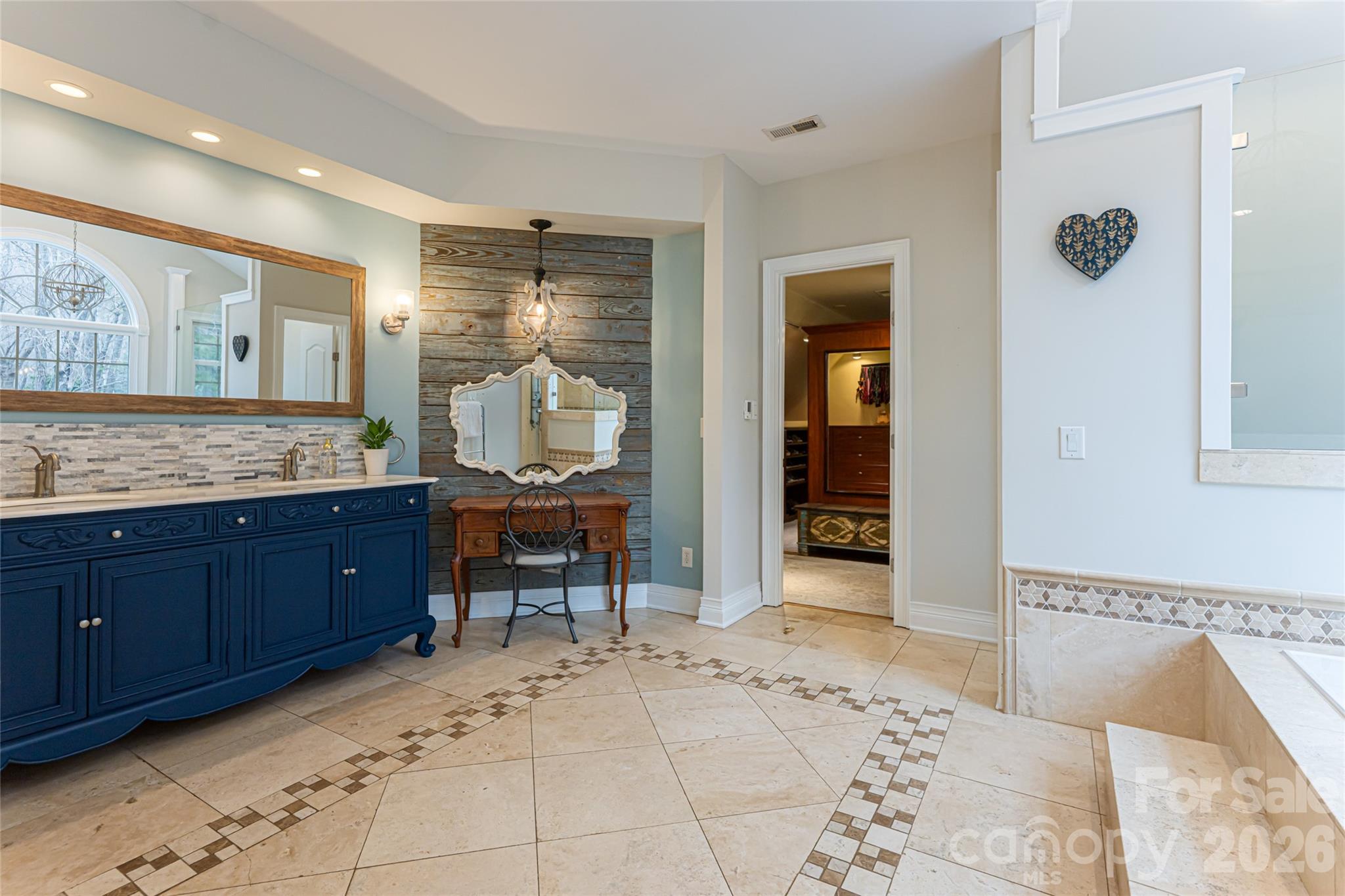 39 Windover Drive — Asheville