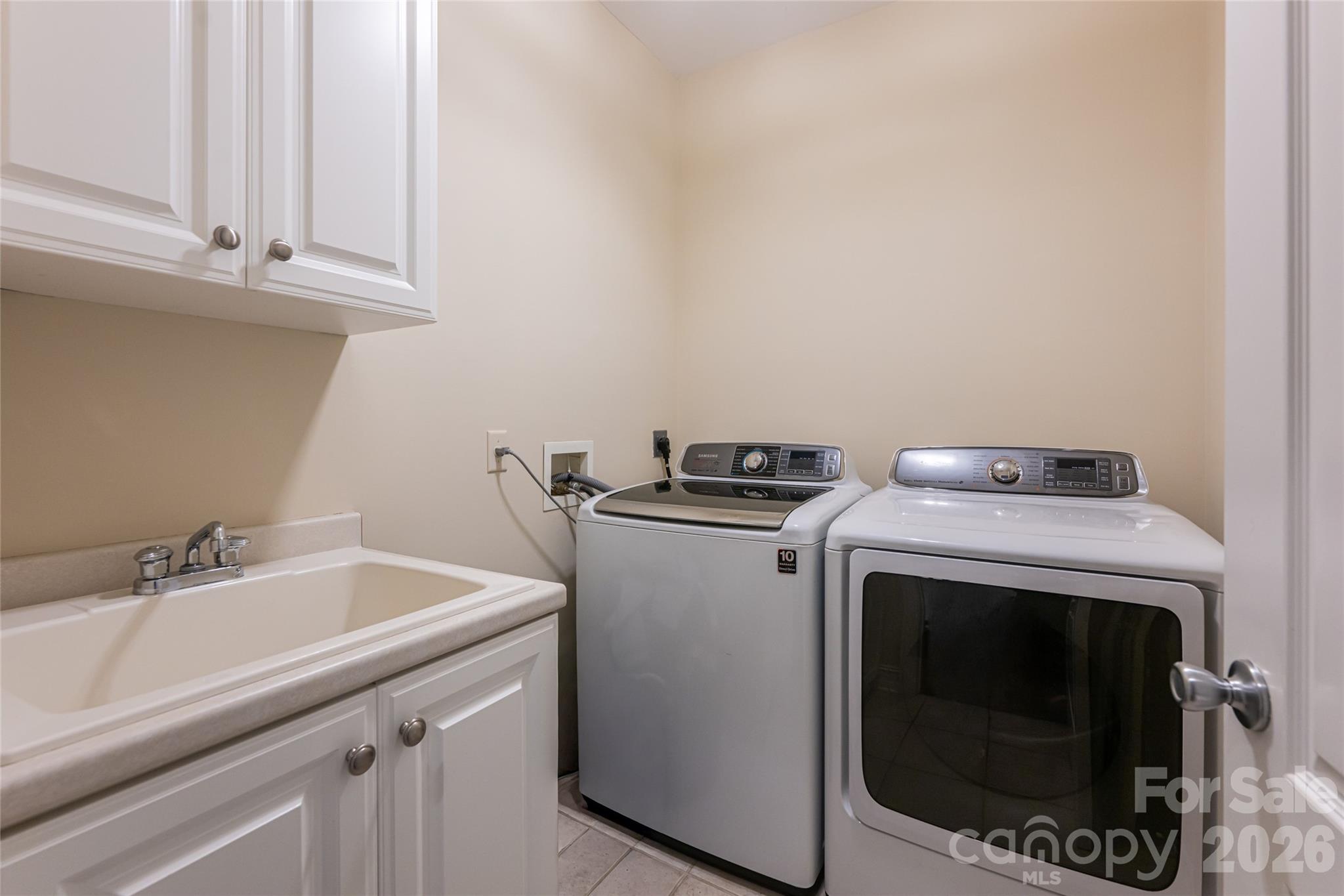 39 Windover Drive — Asheville