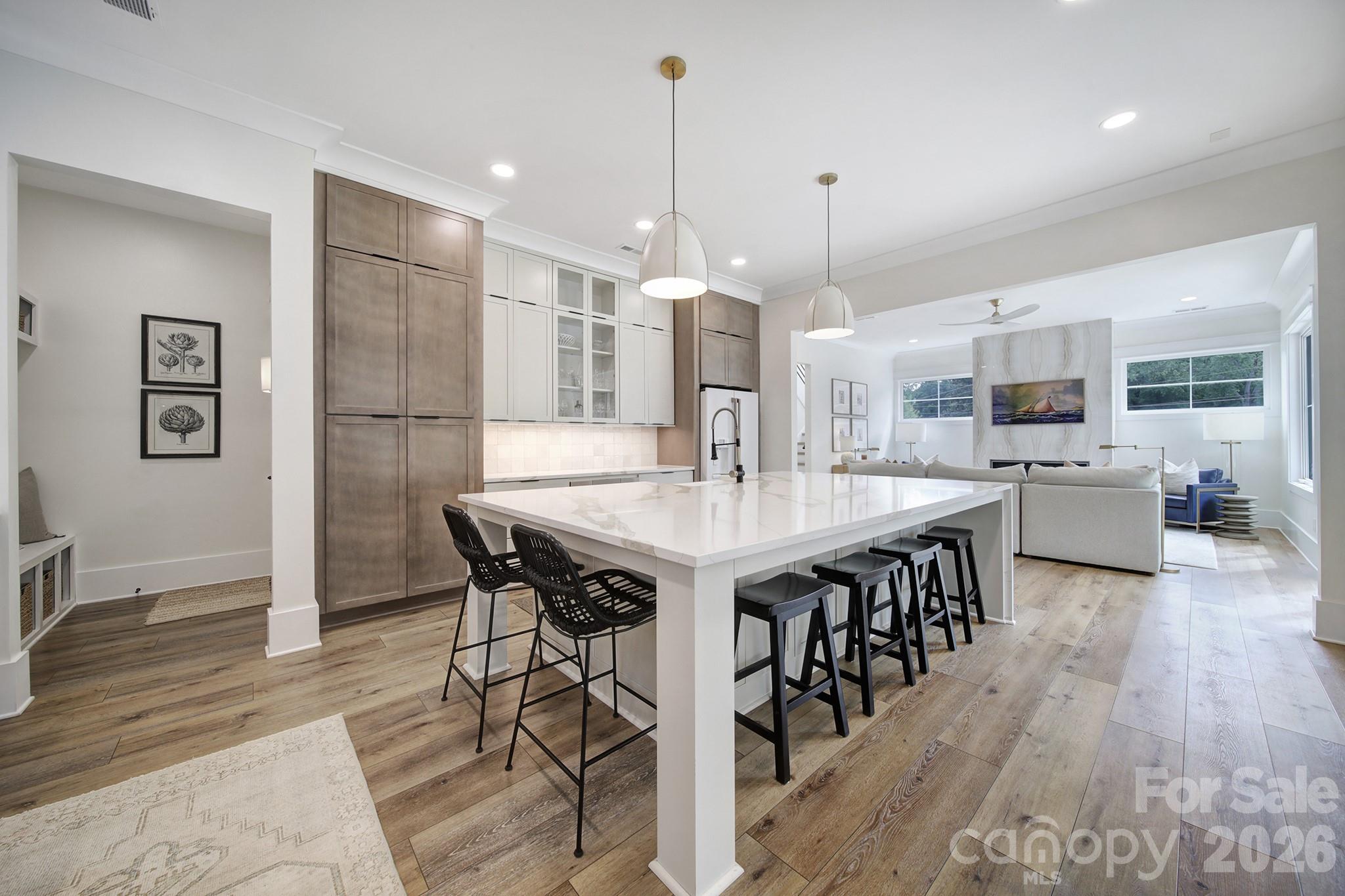 911 Laurel Creek Lane — Charlotte