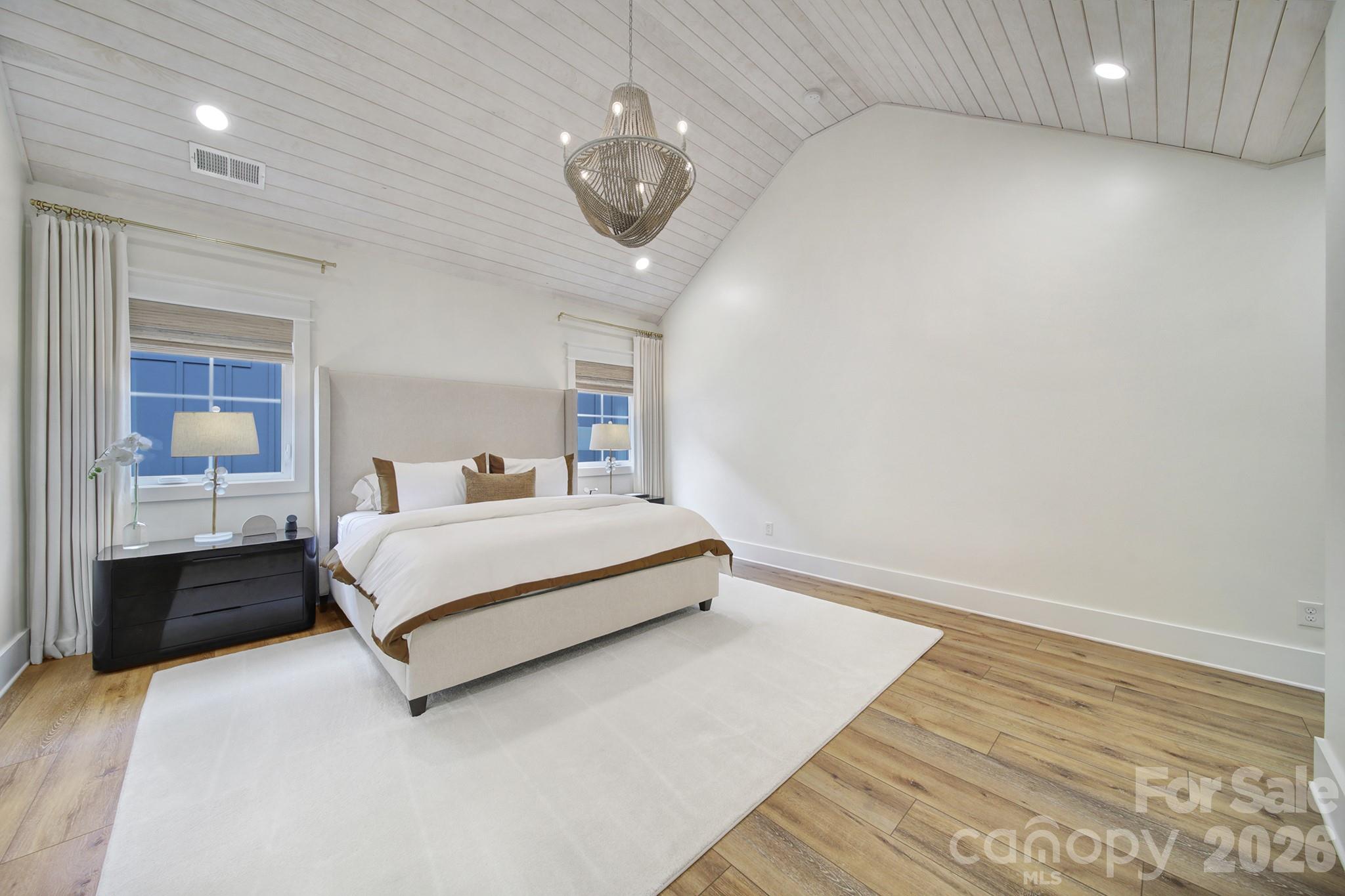 911 Laurel Creek Lane — Charlotte
