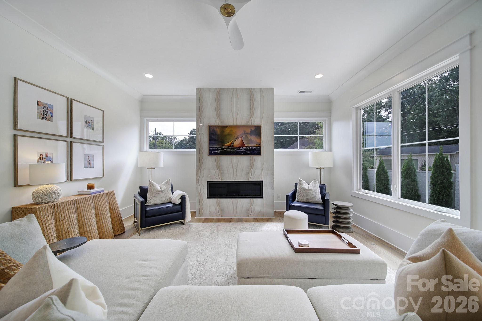 911 Laurel Creek Lane — Charlotte