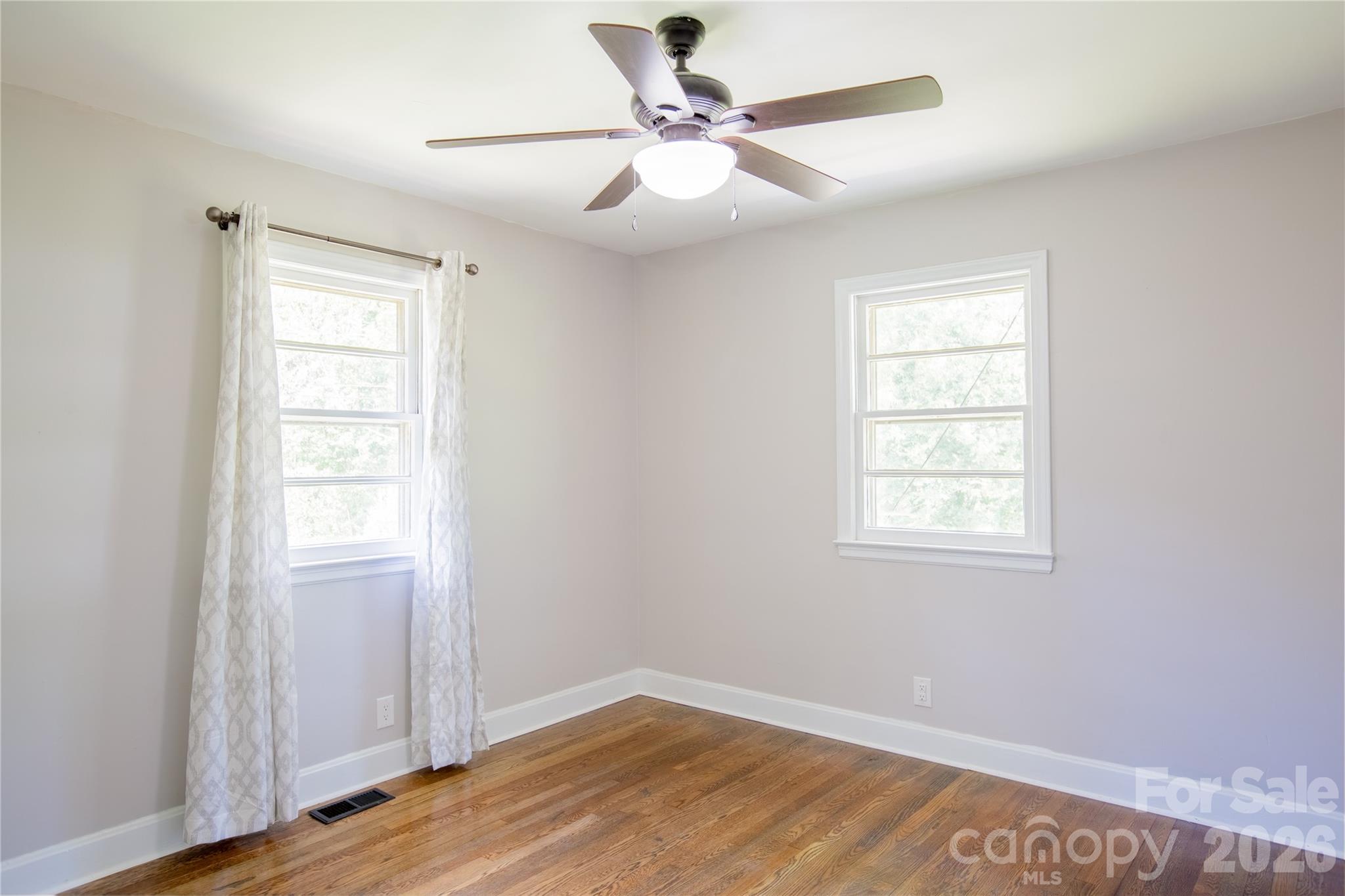 581 Clyde Drive — Winston Salem