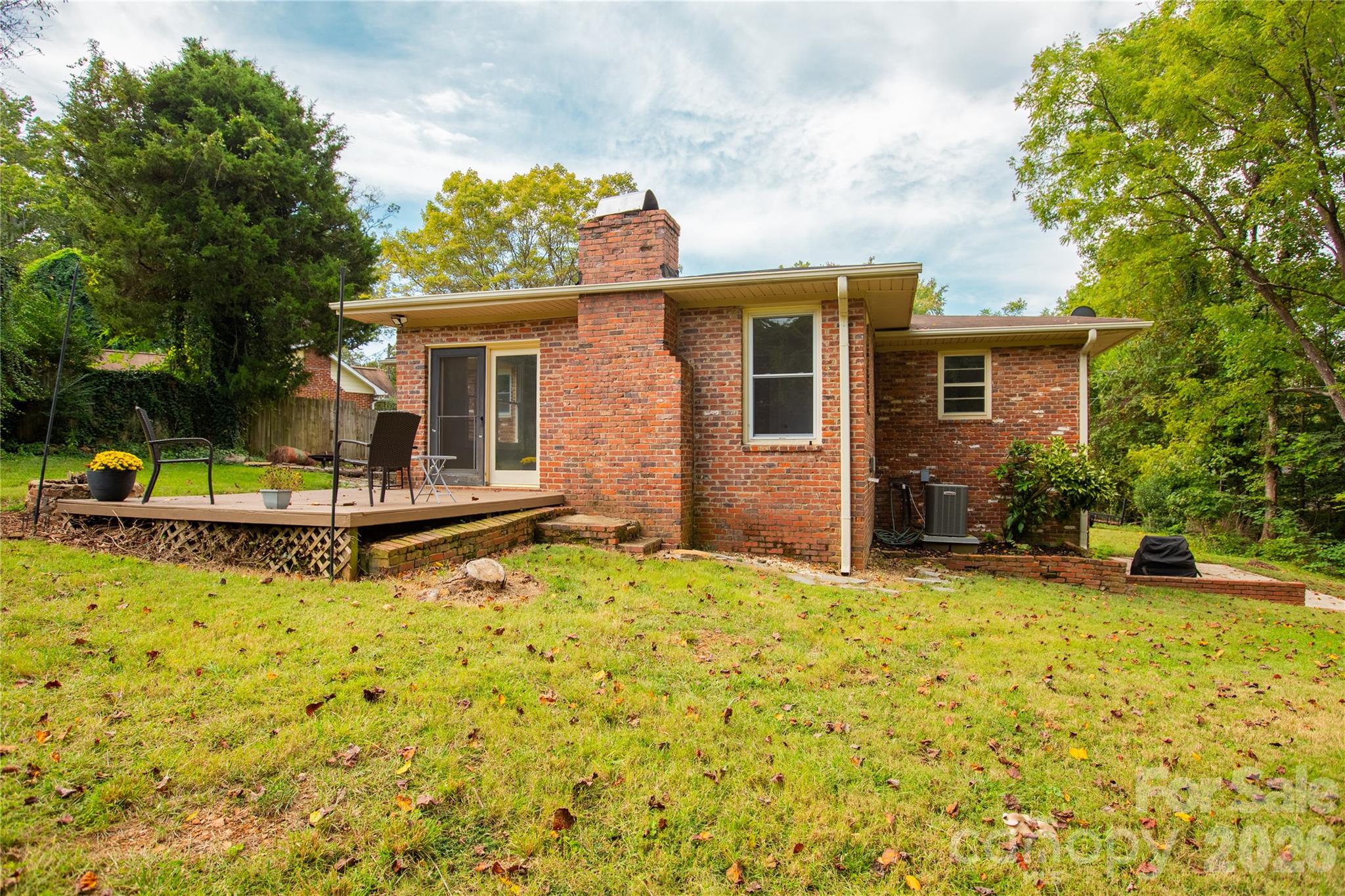 581 Clyde Drive — Winston Salem