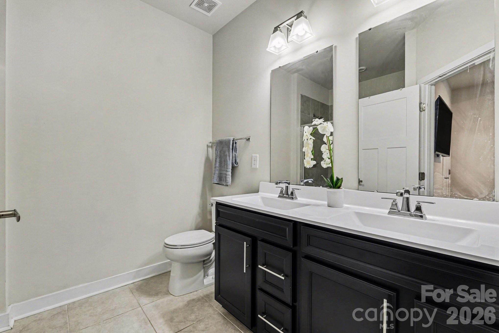 1305 Newell Towns Lane — Charlotte