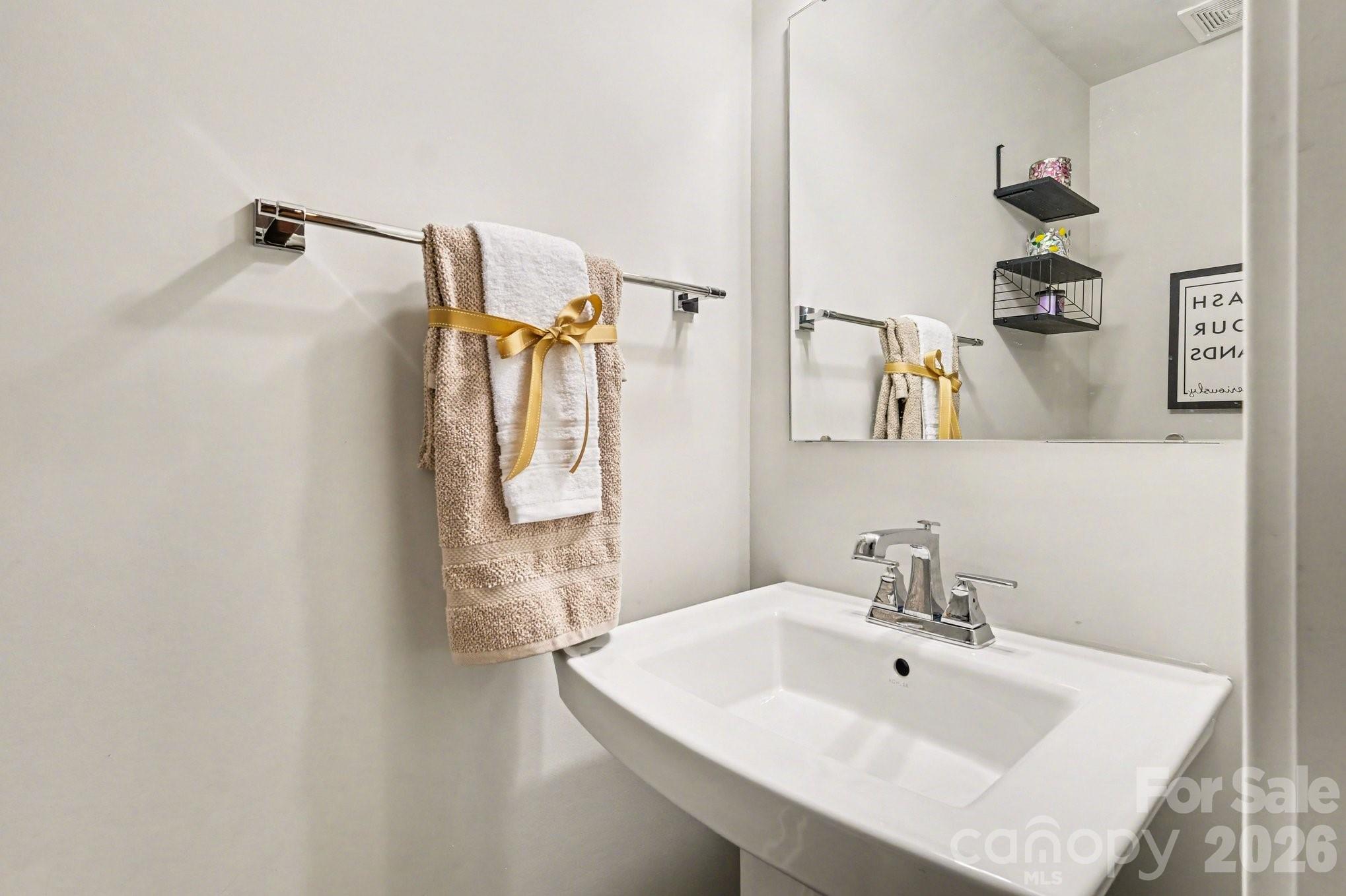 1305 Newell Towns Lane — Charlotte