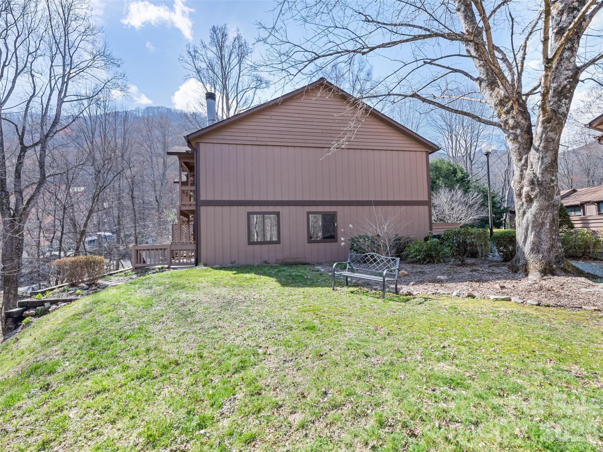 37 George Circle #9 — Maggie Valley
