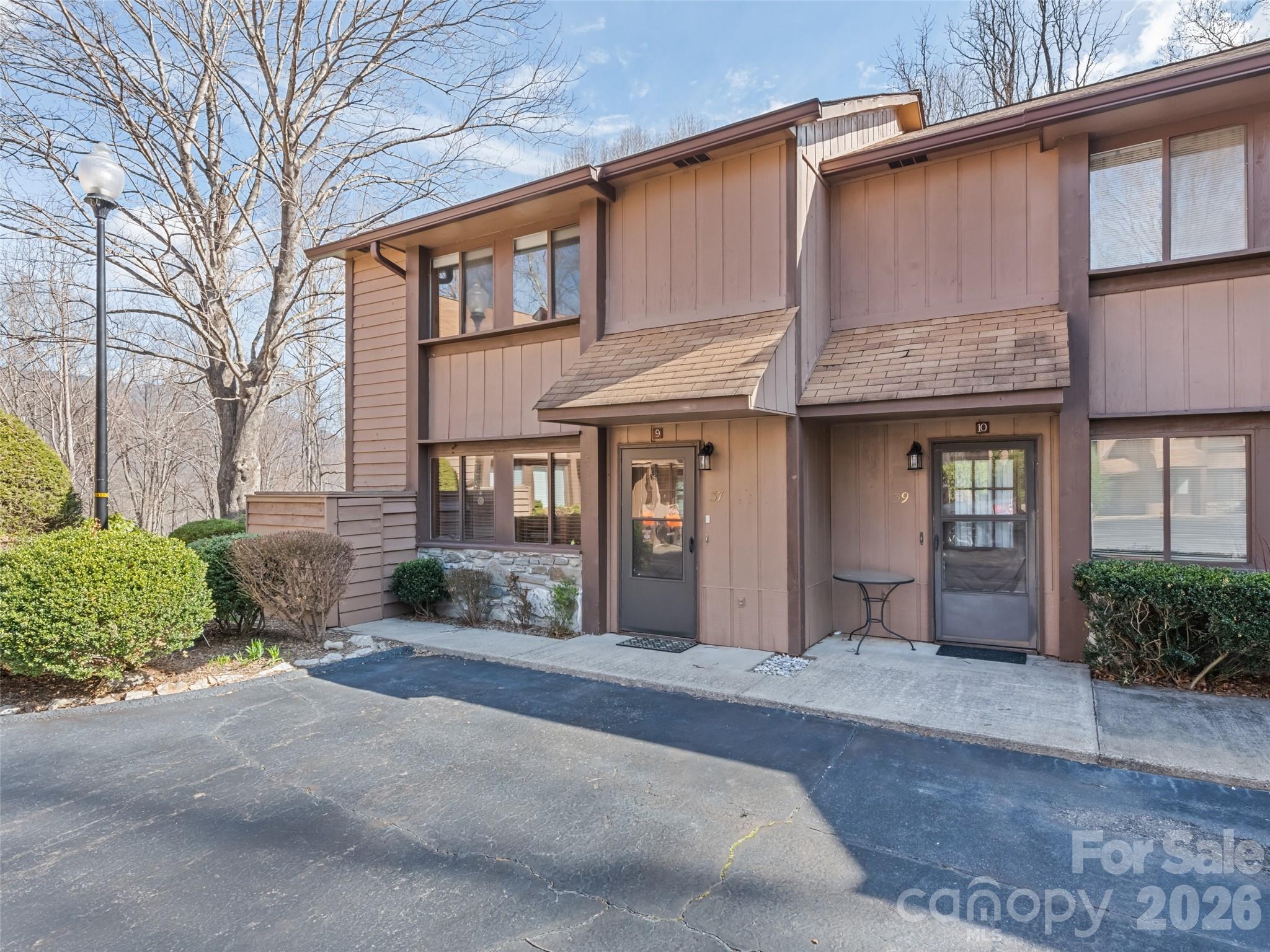 37 George Circle #9 — Maggie Valley