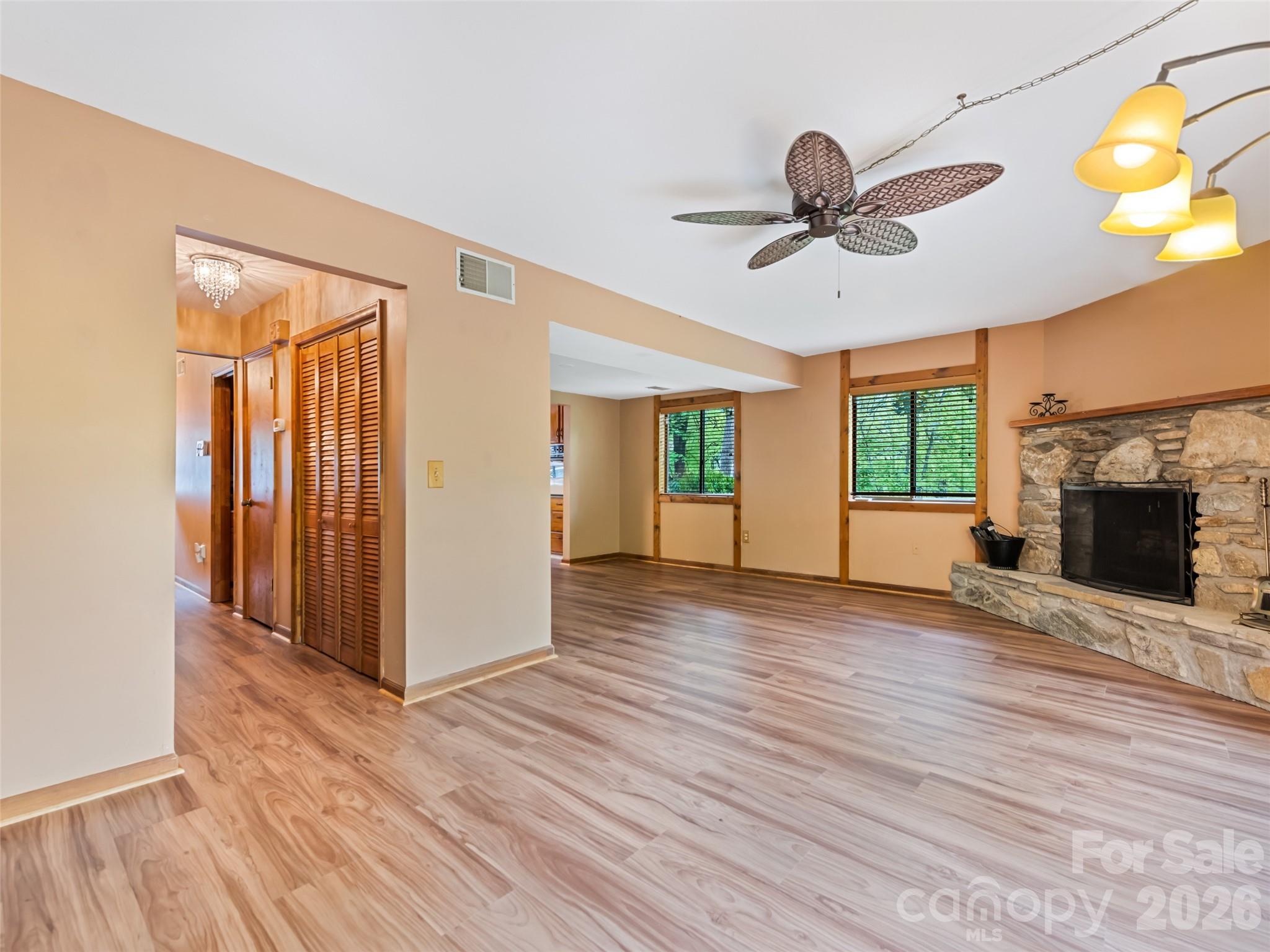 37 George Circle #9 — Maggie Valley