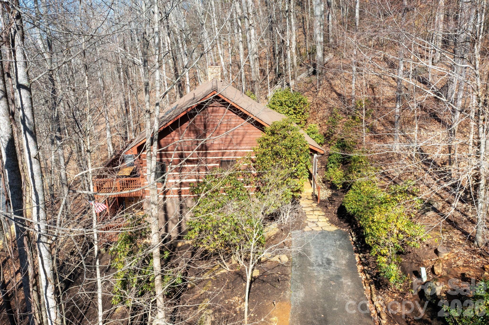 37 Grinnin Sun Road — Burnsville