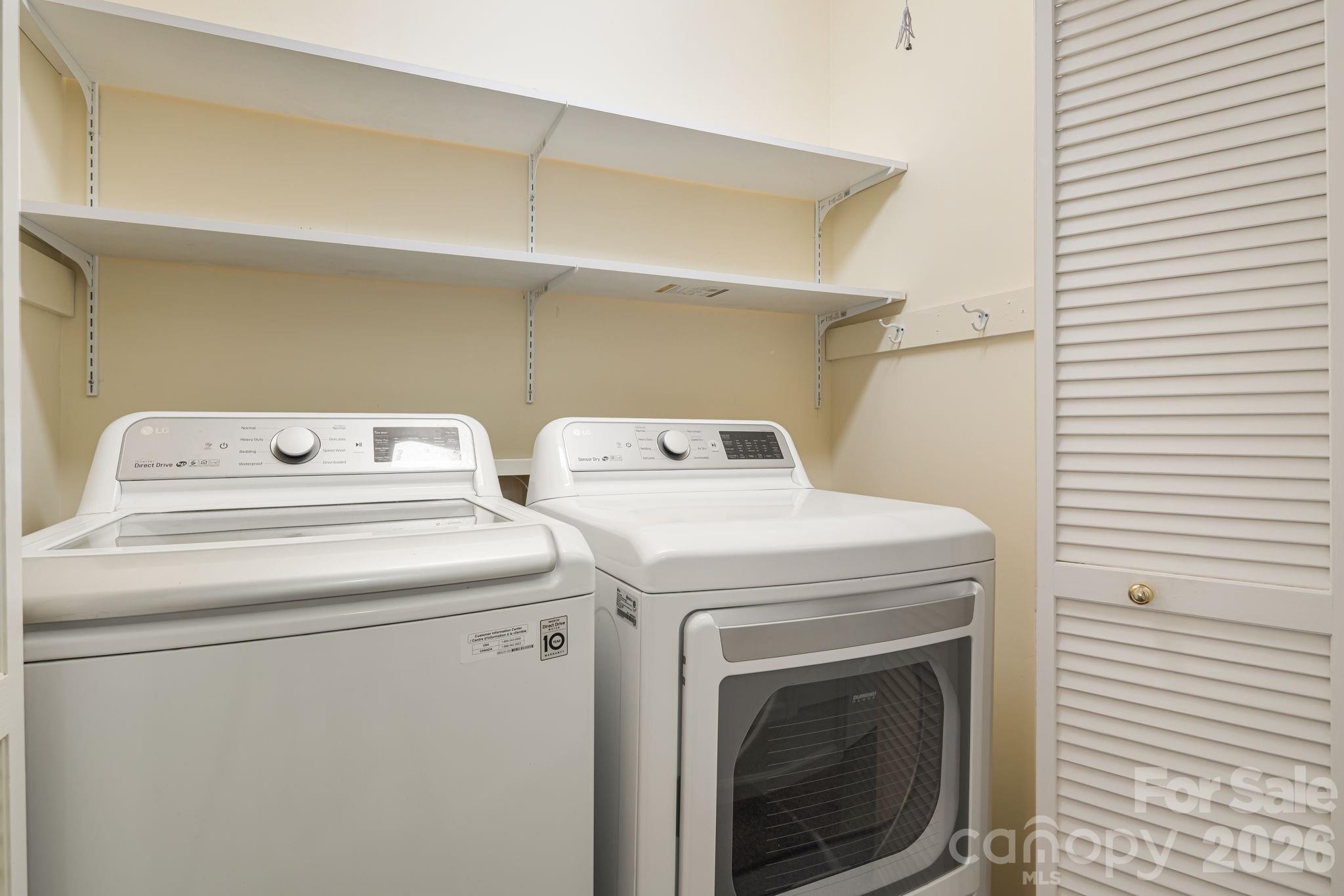 84 Lakeview Court — Brevard