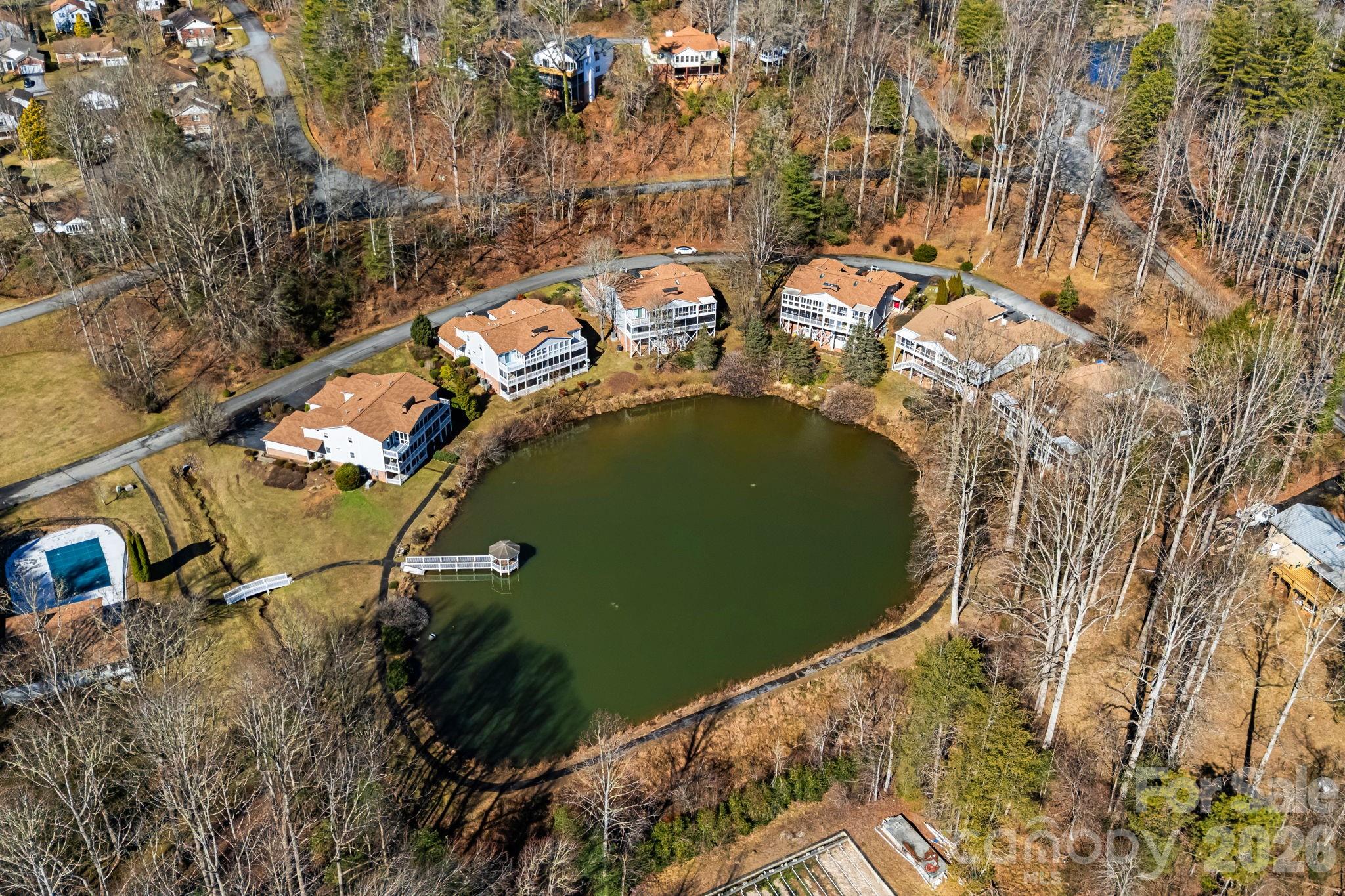 84 Lakeview Court — Brevard