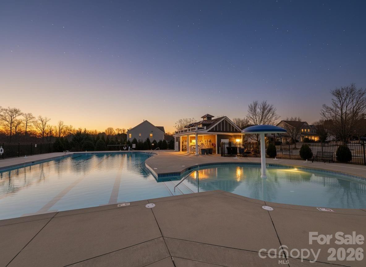 128 W Morehouse Avenue — Mooresville