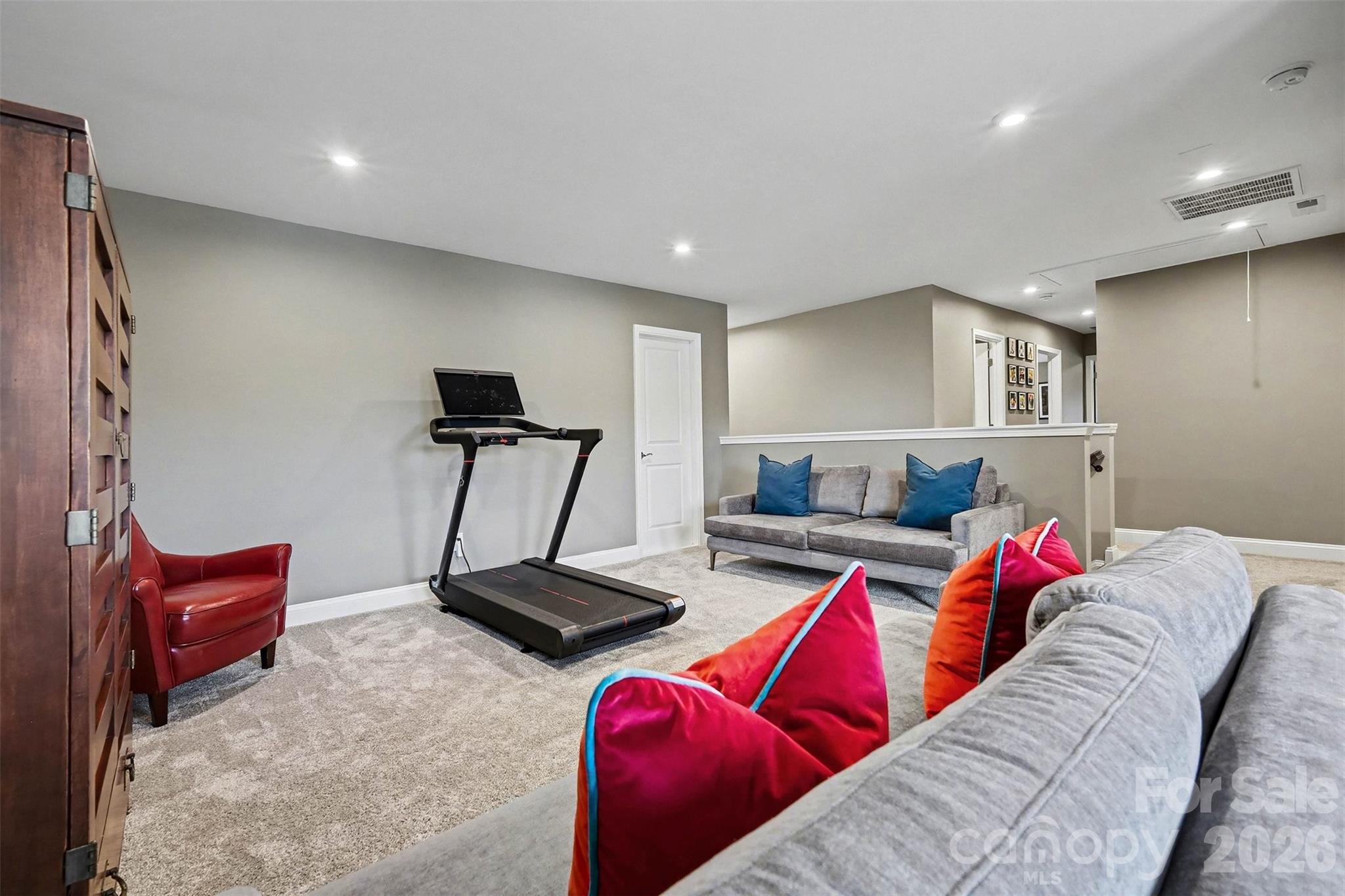 11004 Larkslea Lane — Charlotte