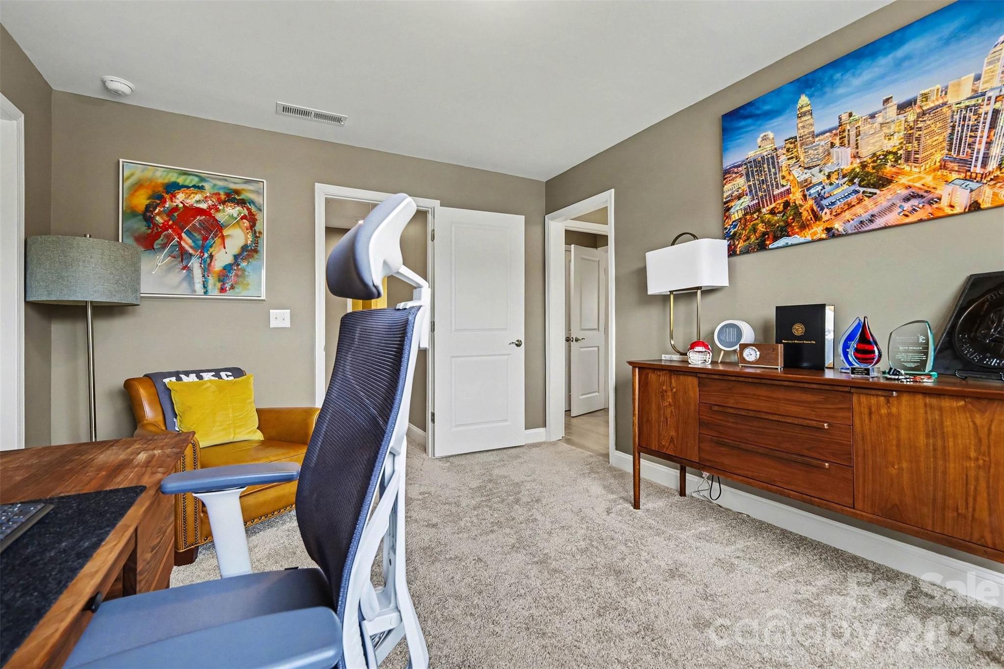 11004 Larkslea Lane — Charlotte