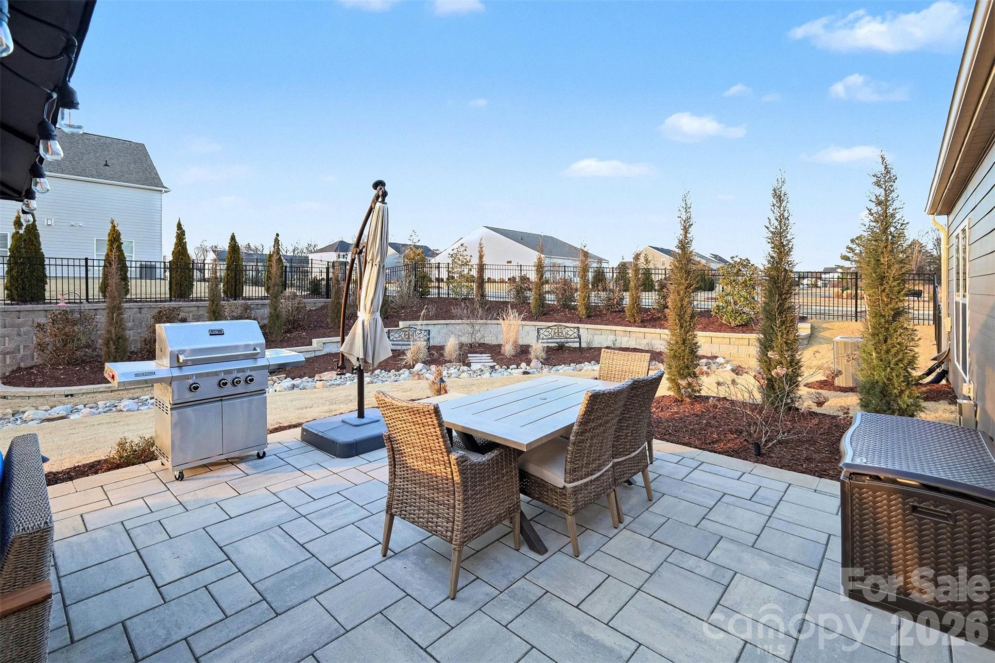 11004 Larkslea Lane — Charlotte