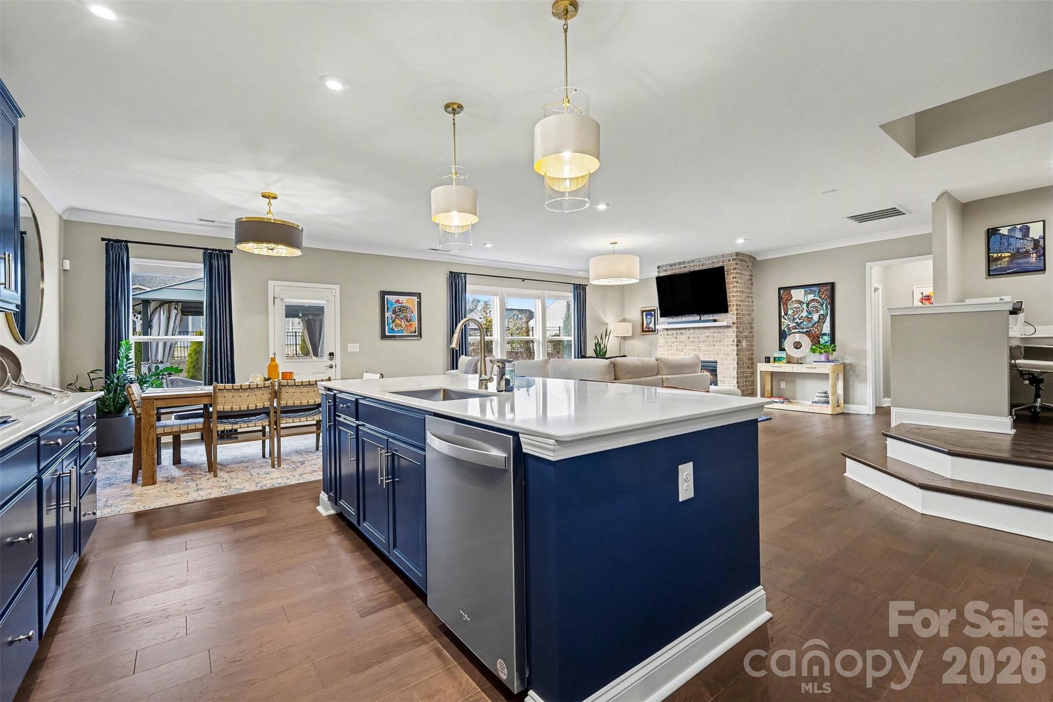 11004 Larkslea Lane — Charlotte