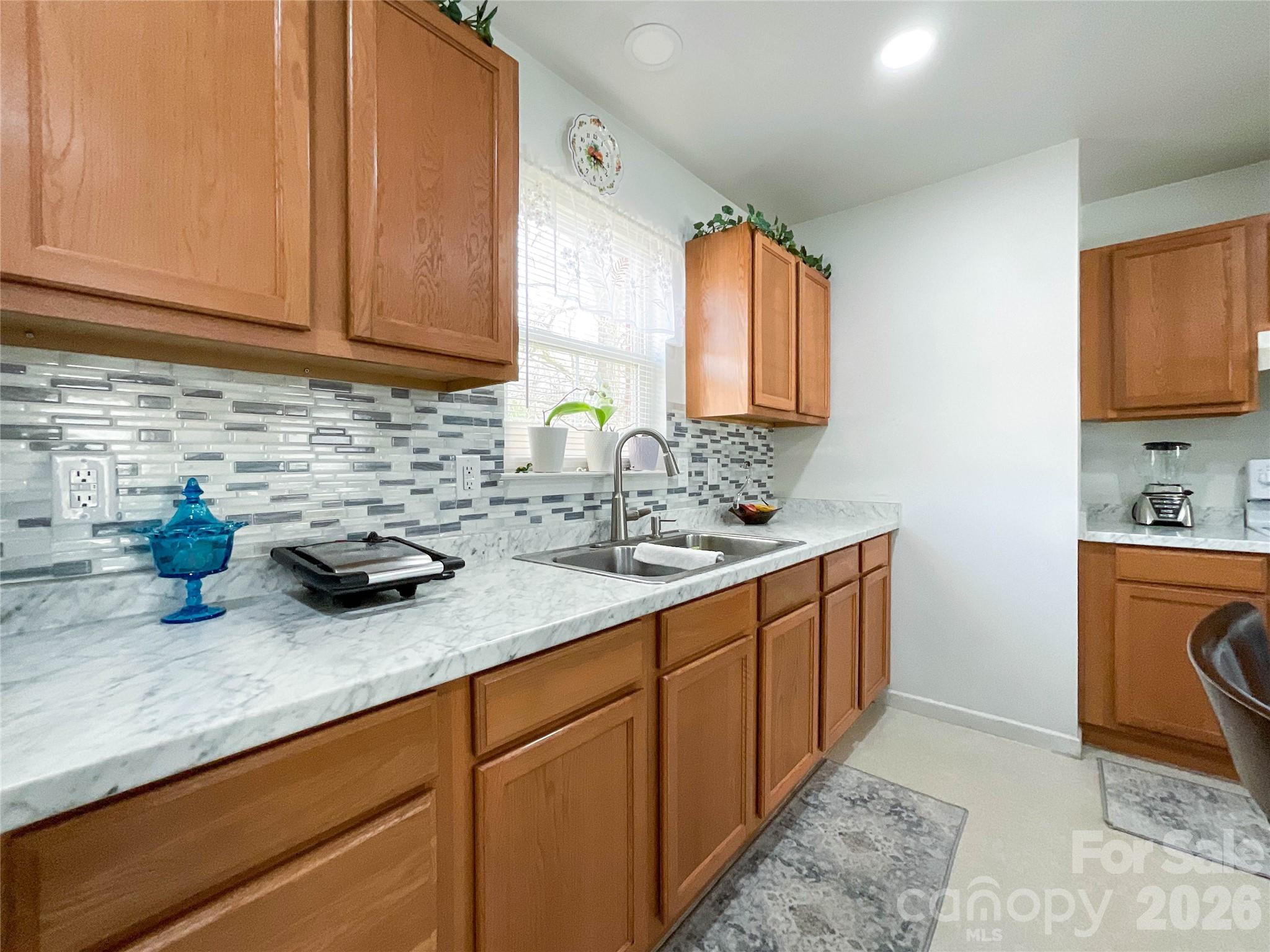 1812 Icemorlee Street — Monroe