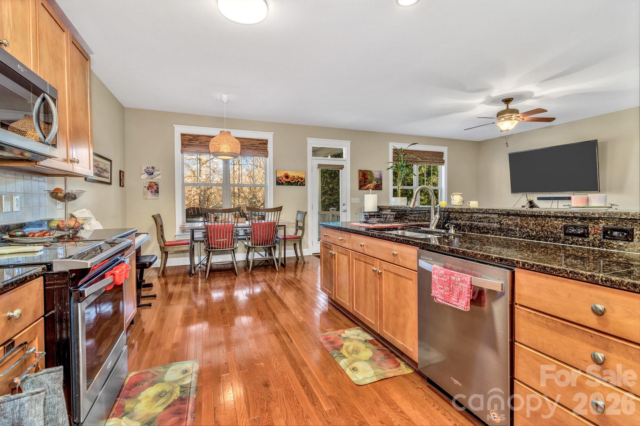 12 Hoolet Court — Candler