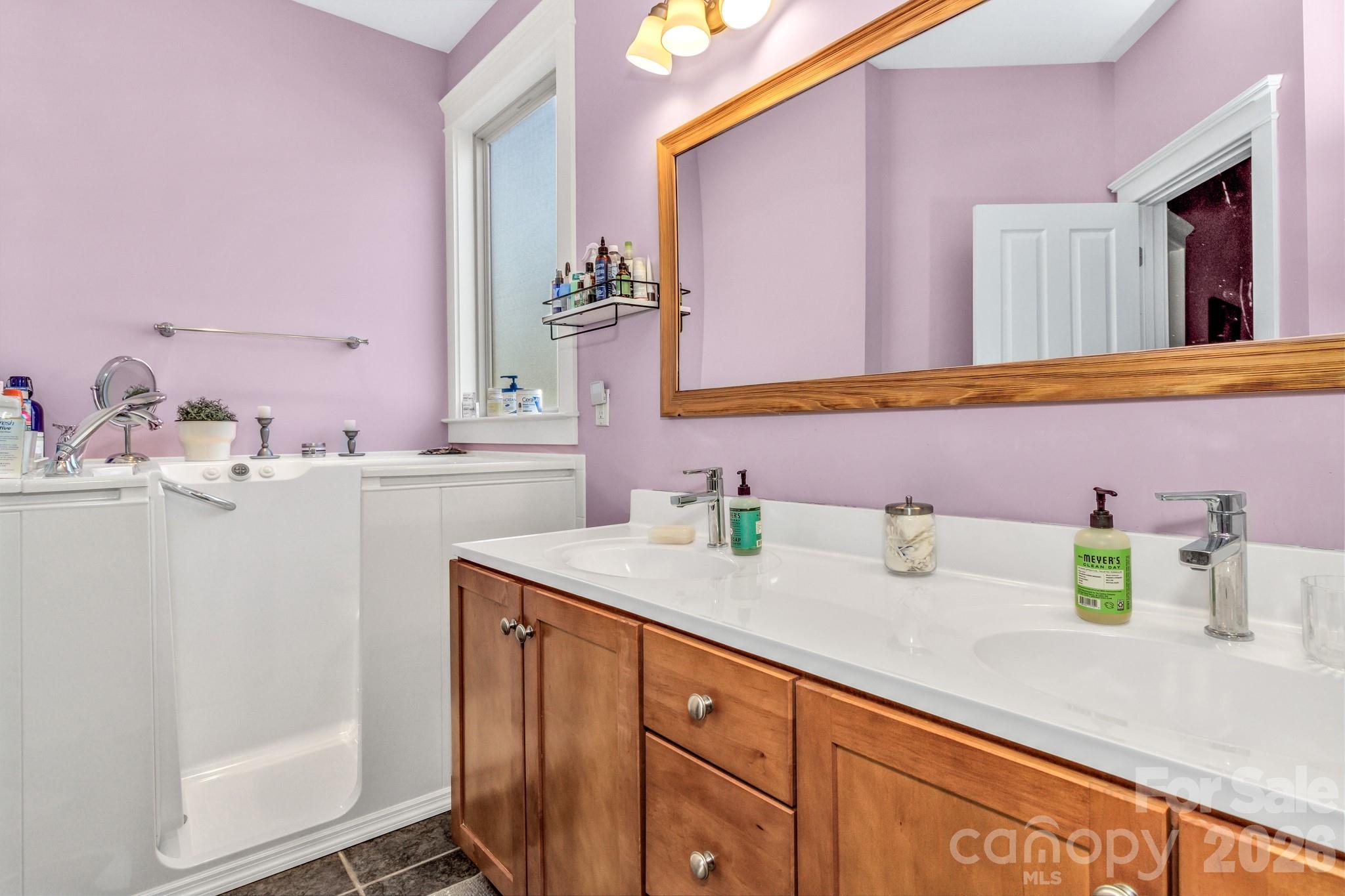 12 Hoolet Court — Candler