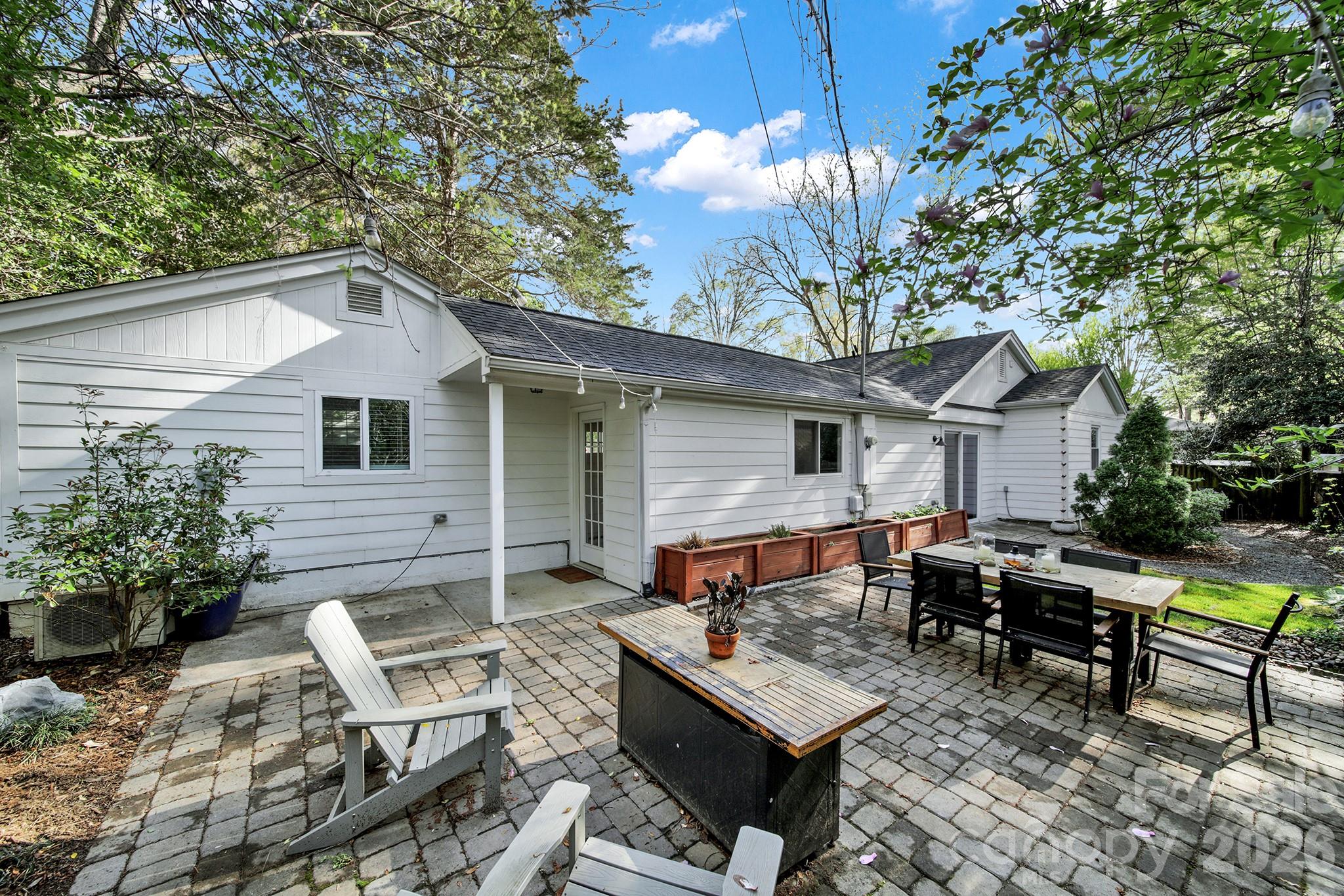 2314 Wolfe Street — Charlotte