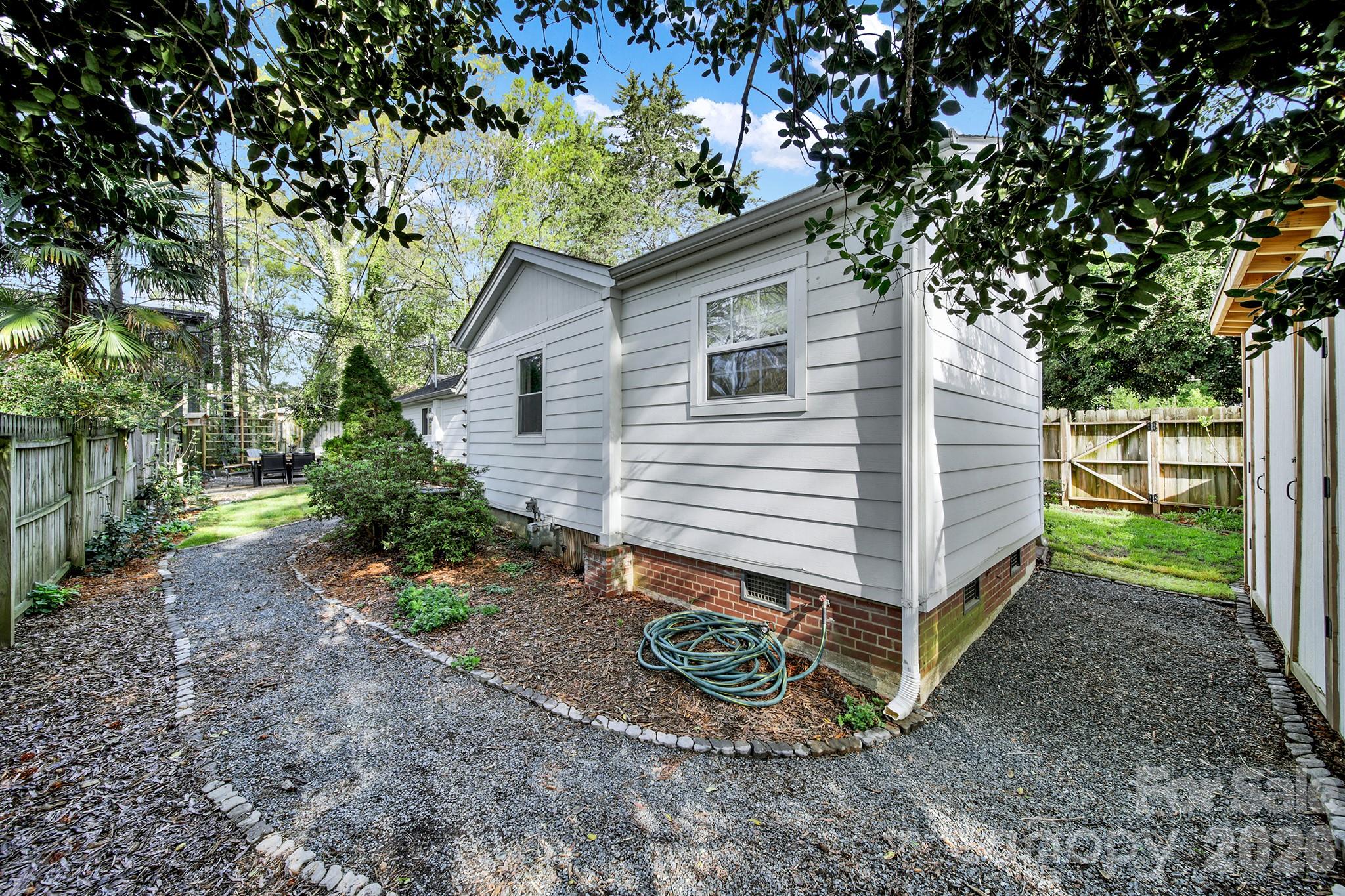 2314 Wolfe Street — Charlotte