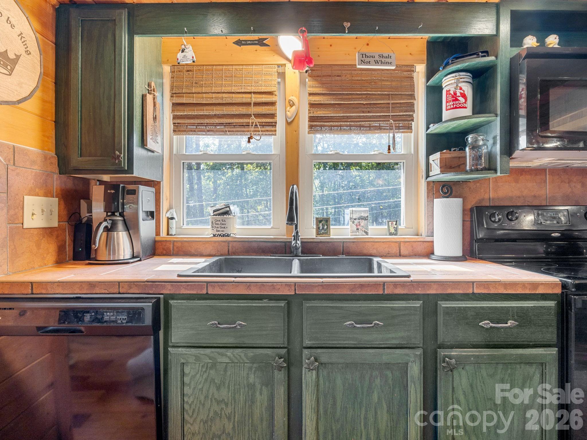 190 Elliot Lane — Rutherfordton