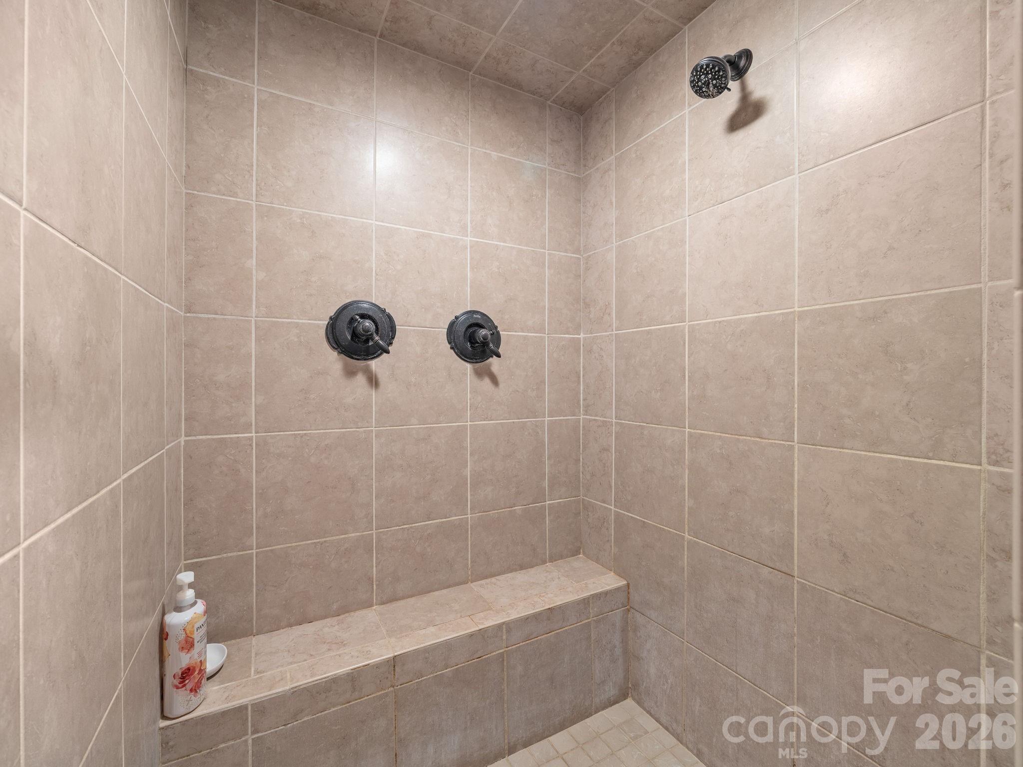 190 Elliot Lane — Rutherfordton