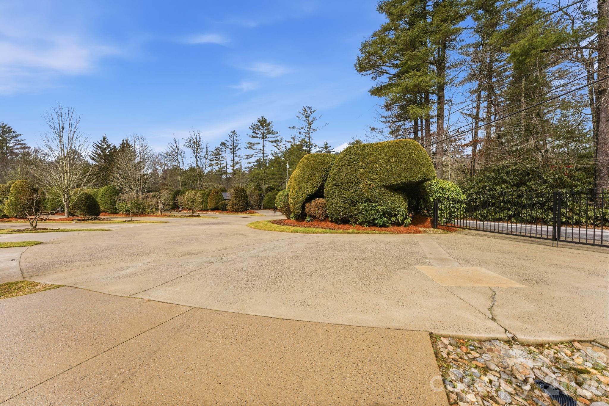 37 Coach Club Road — Highlands