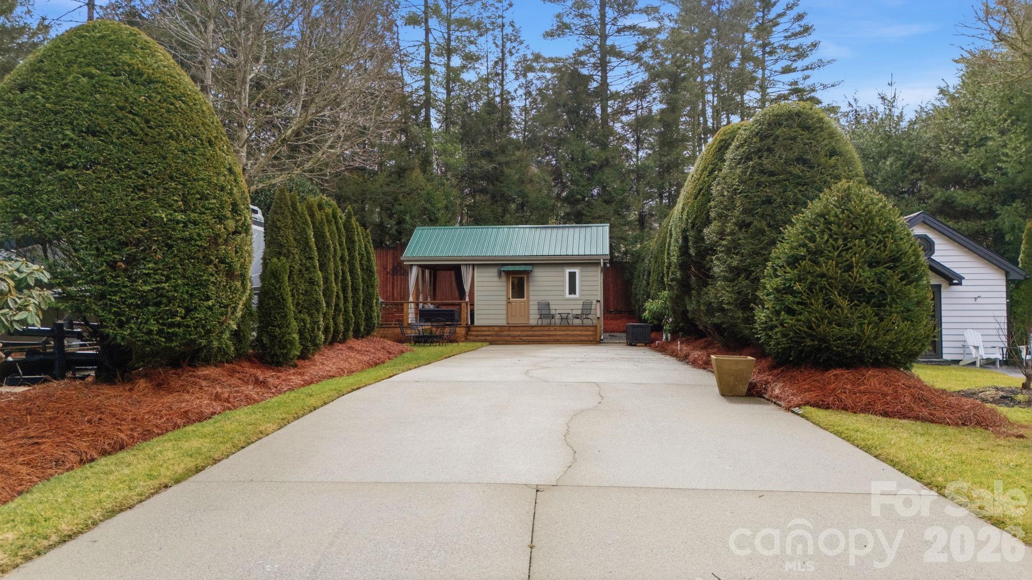 37 Coach Club Road — Highlands