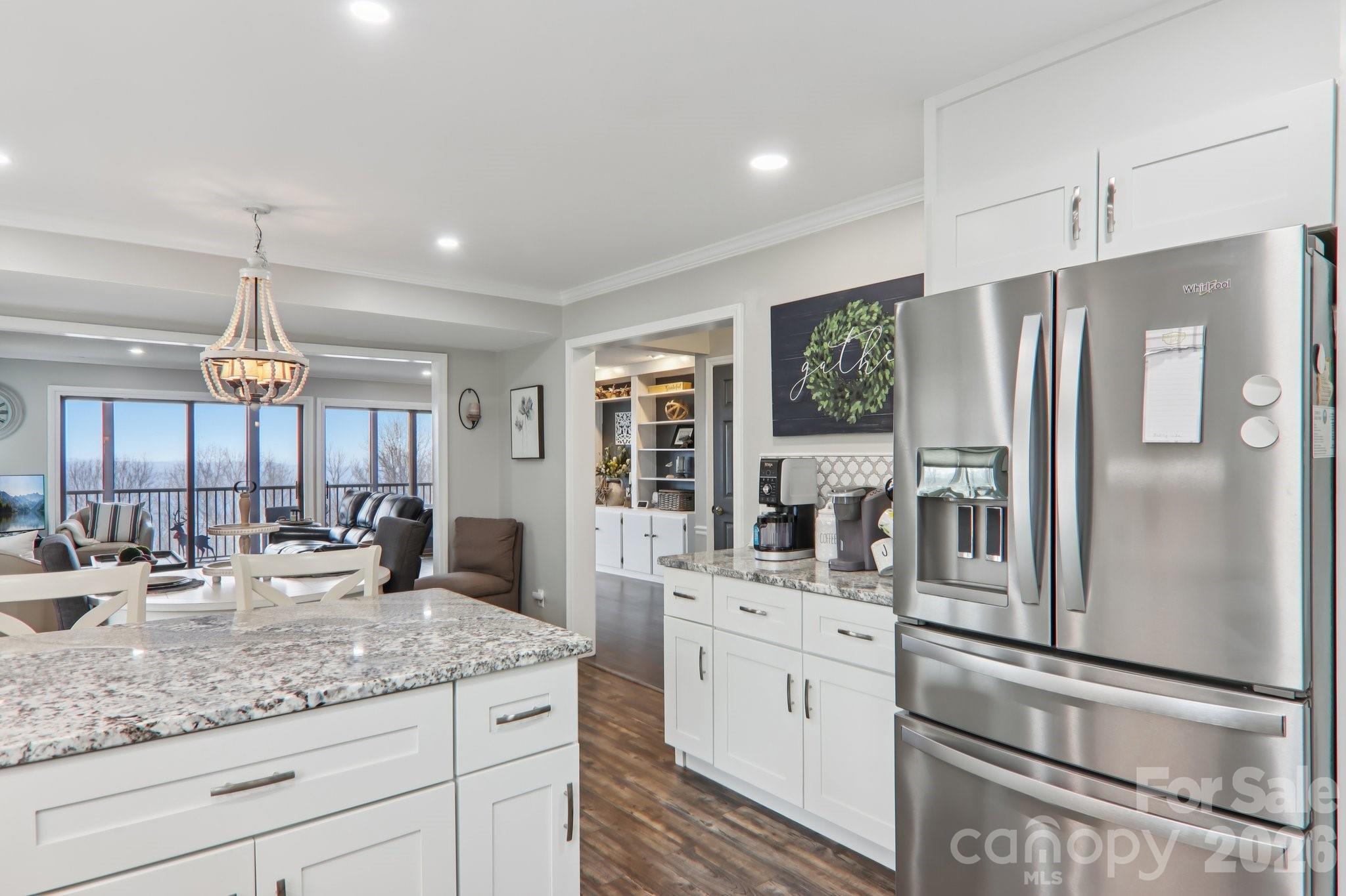 1601 Fleetwood Plaza — Hendersonville