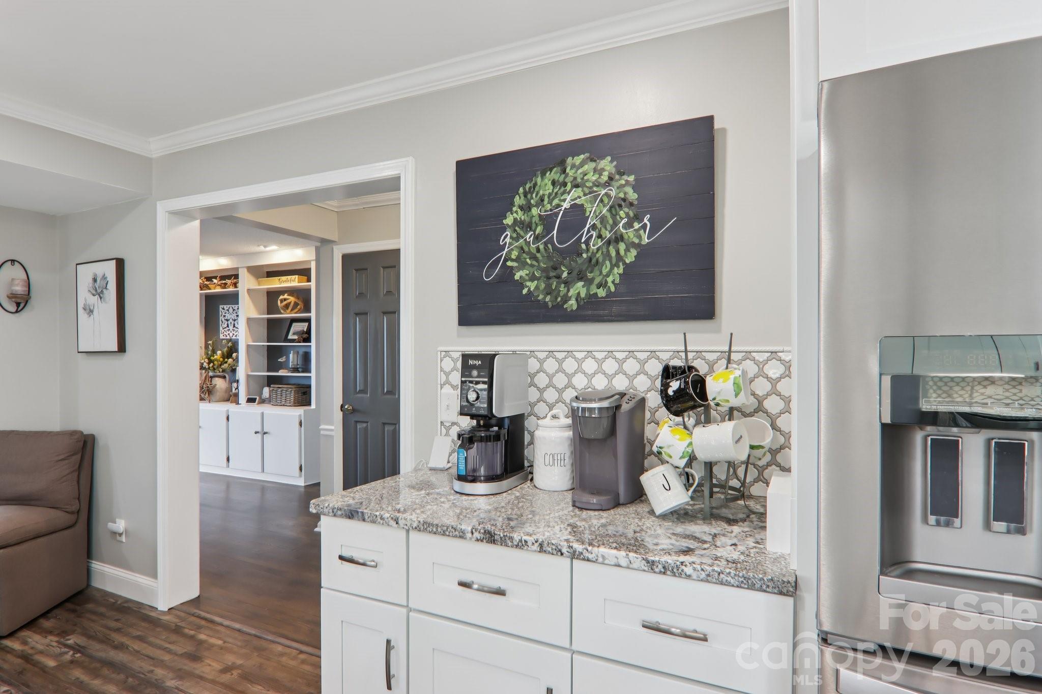 1601 Fleetwood Plaza — Hendersonville