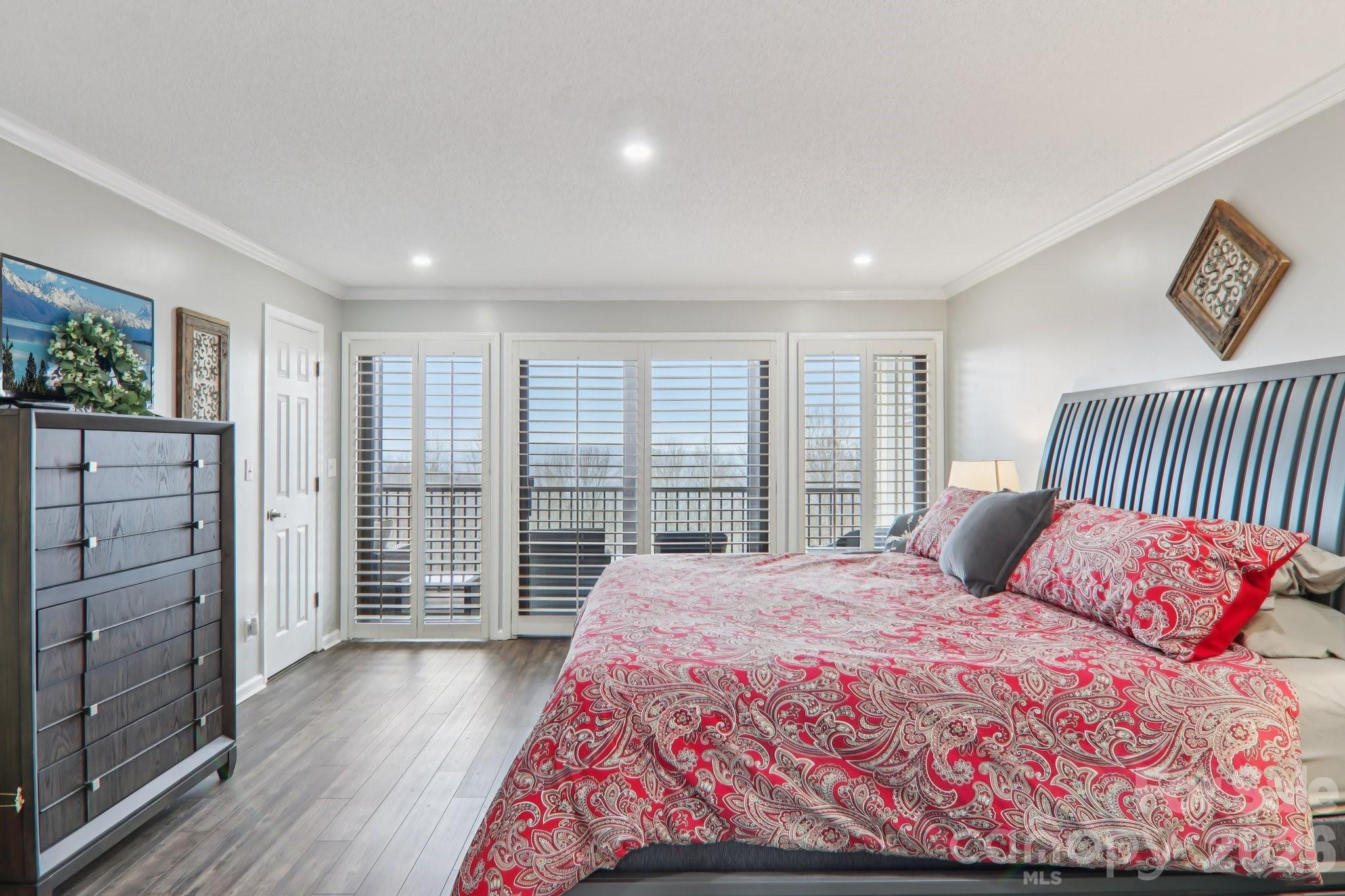 1601 Fleetwood Plaza — Hendersonville