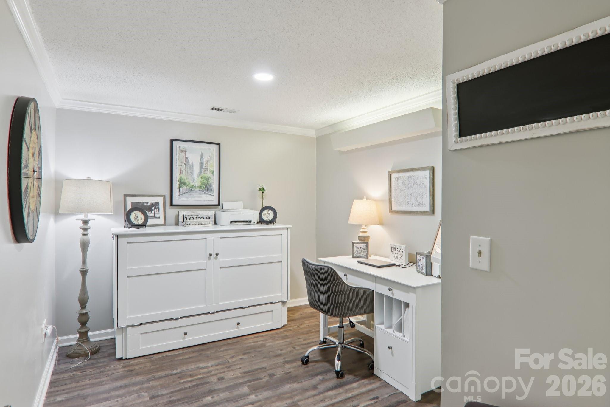 1601 Fleetwood Plaza — Hendersonville