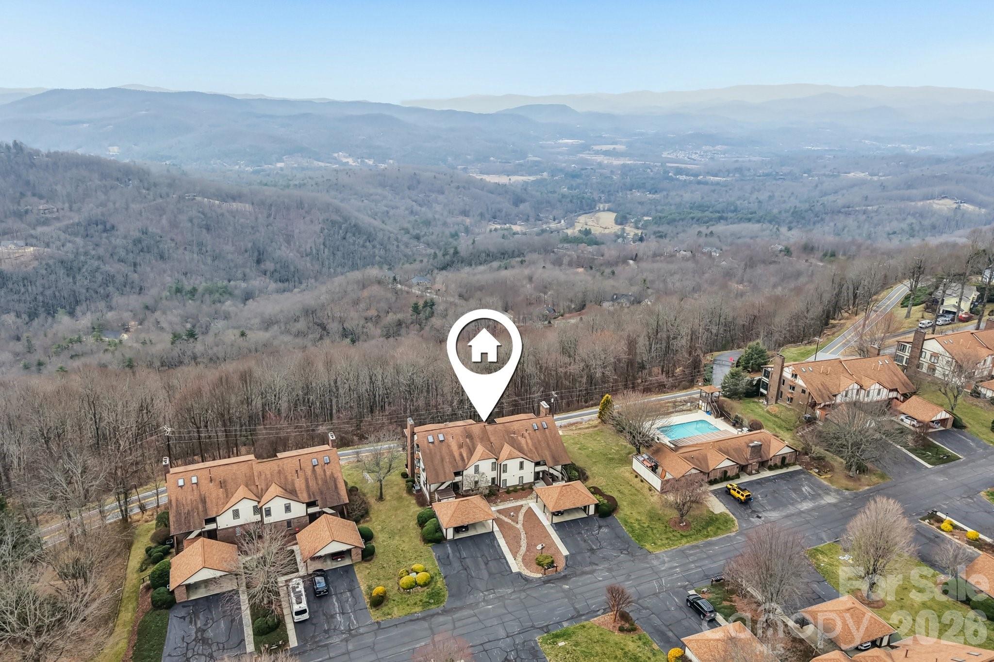 1601 Fleetwood Plaza — Hendersonville