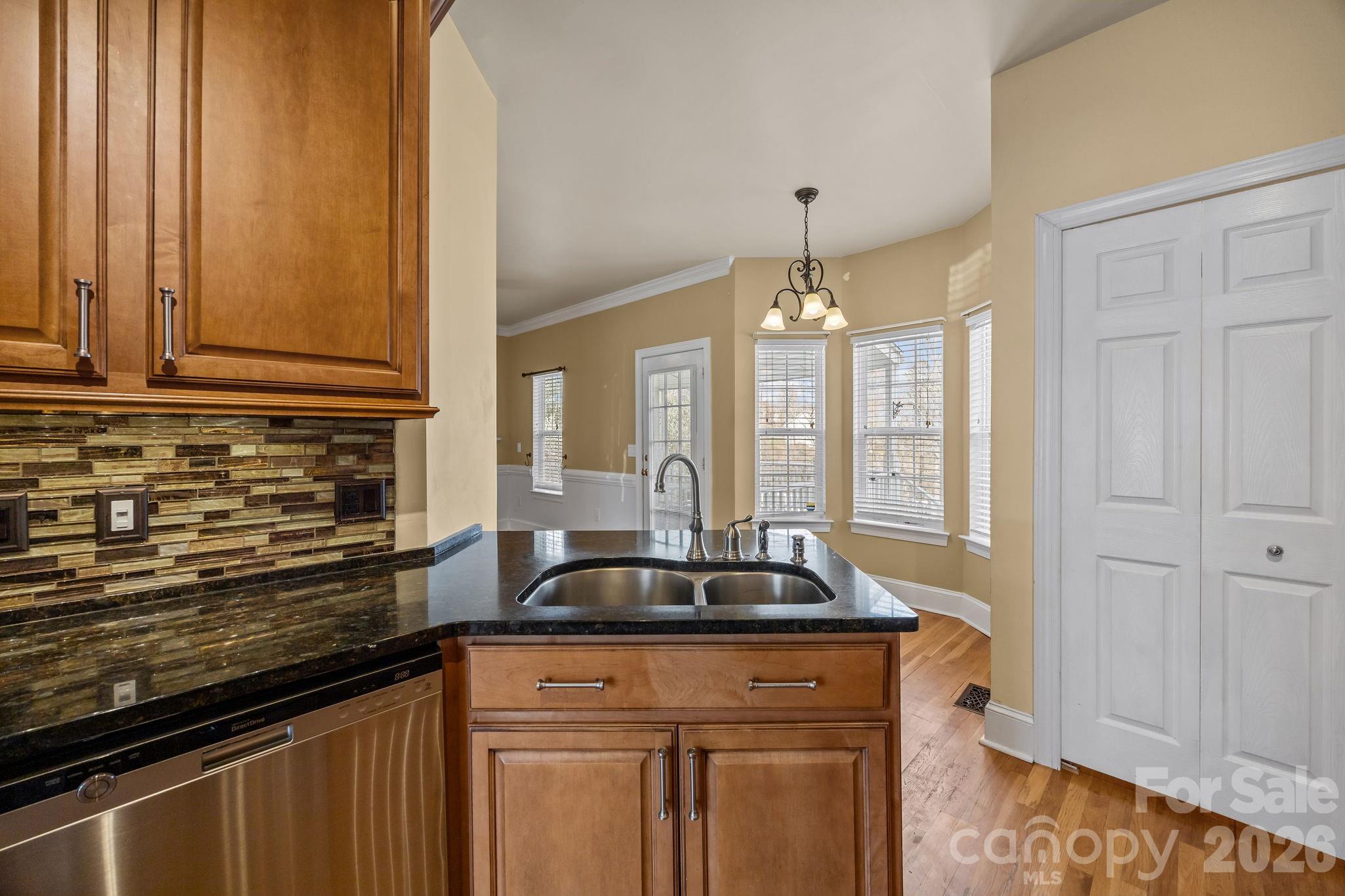 151 Saint Martins Lane — Statesville