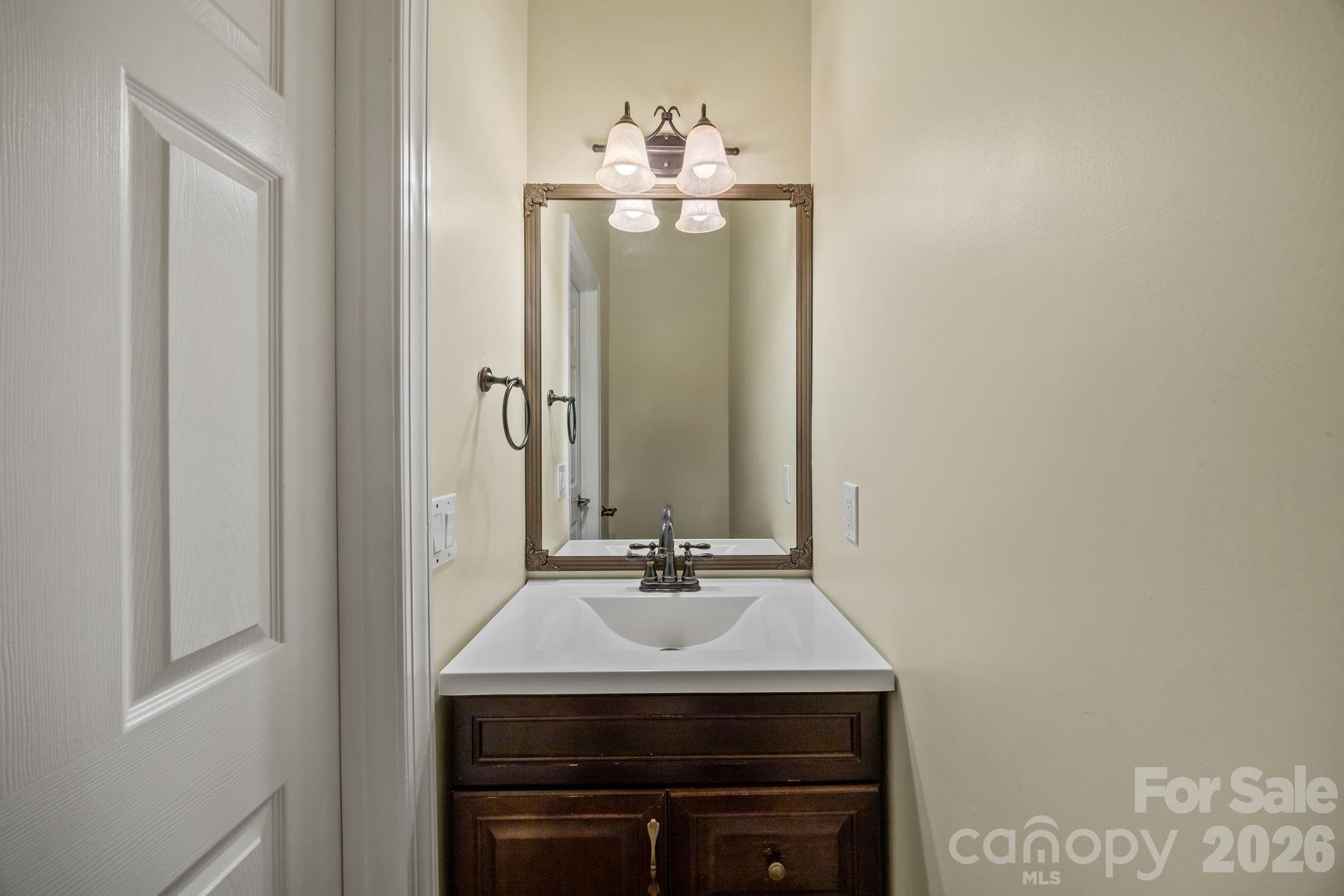 151 Saint Martins Lane — Statesville
