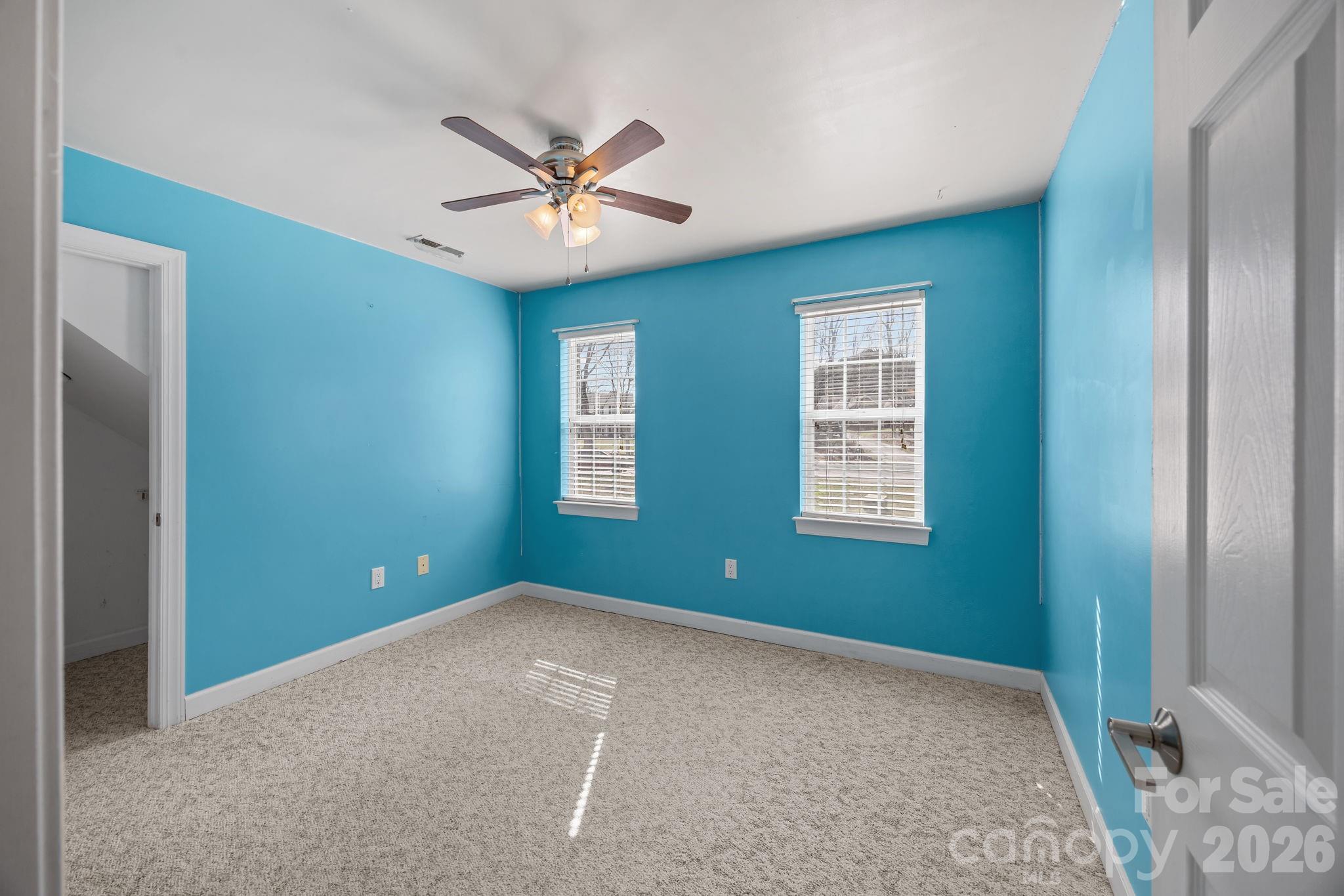 151 Saint Martins Lane — Statesville