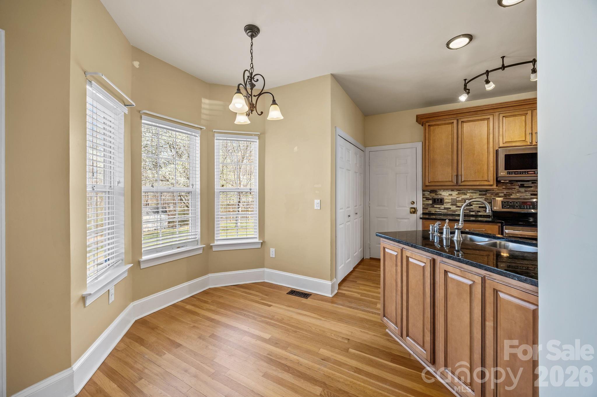 151 Saint Martins Lane — Statesville