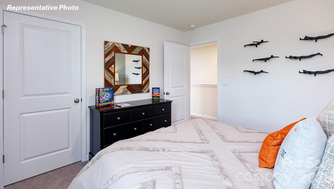 5608 Pamplona Way — Charlotte