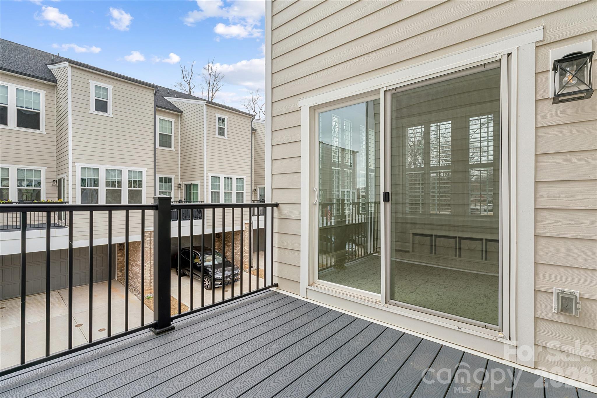 200 Emerson Avenue — Charlotte