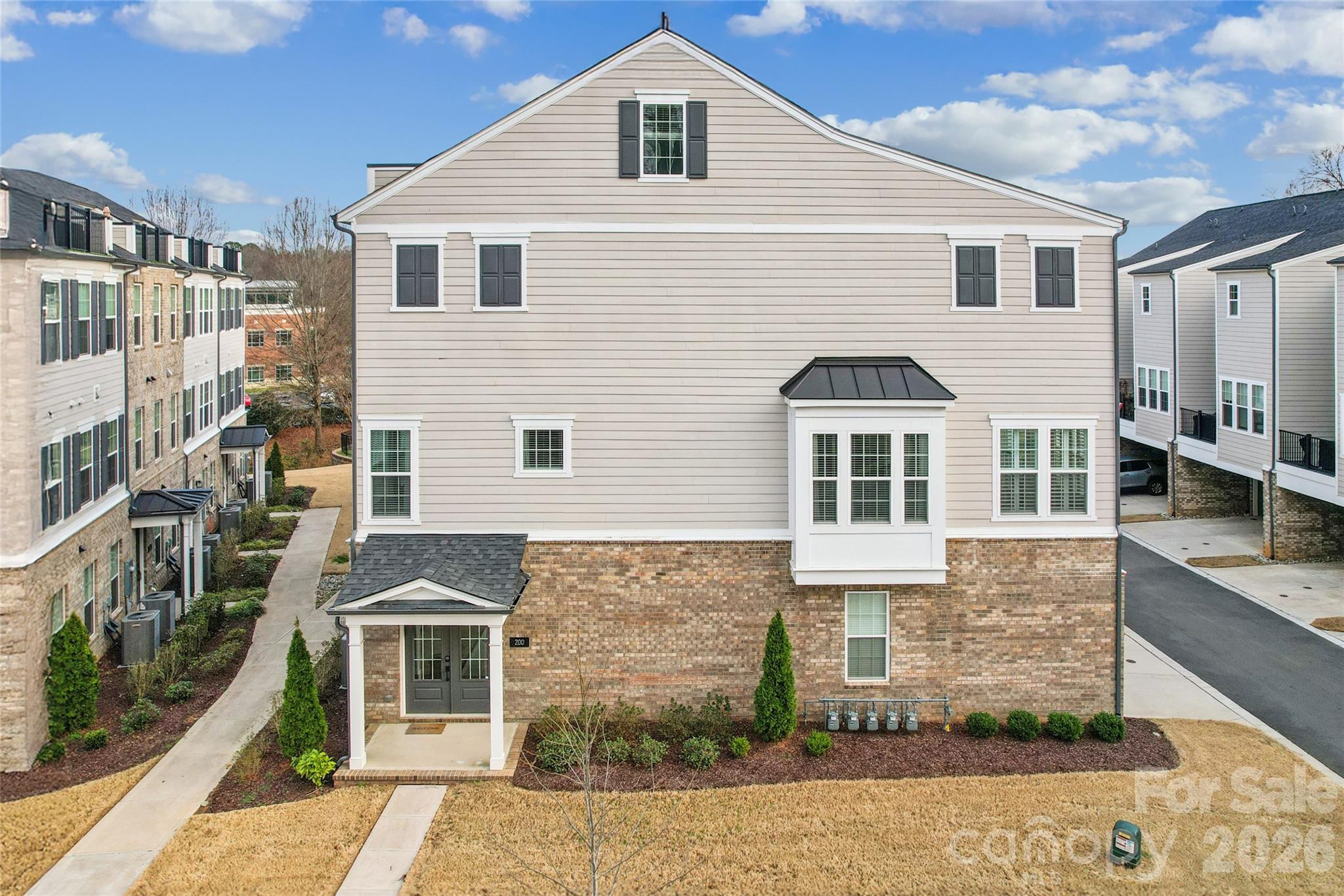 200 Emerson Avenue — Charlotte