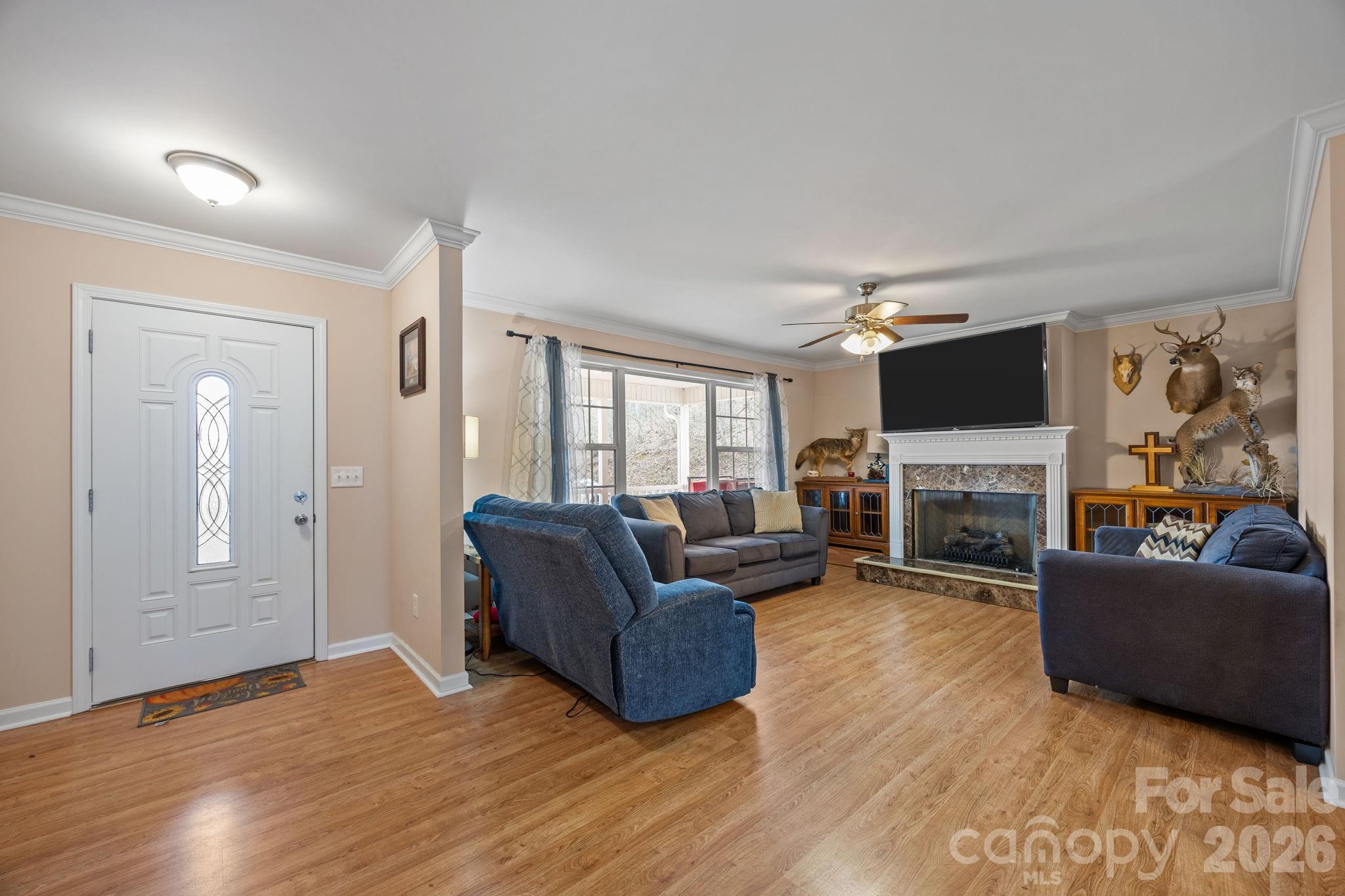 400 Honey Locust Trail — Whittier