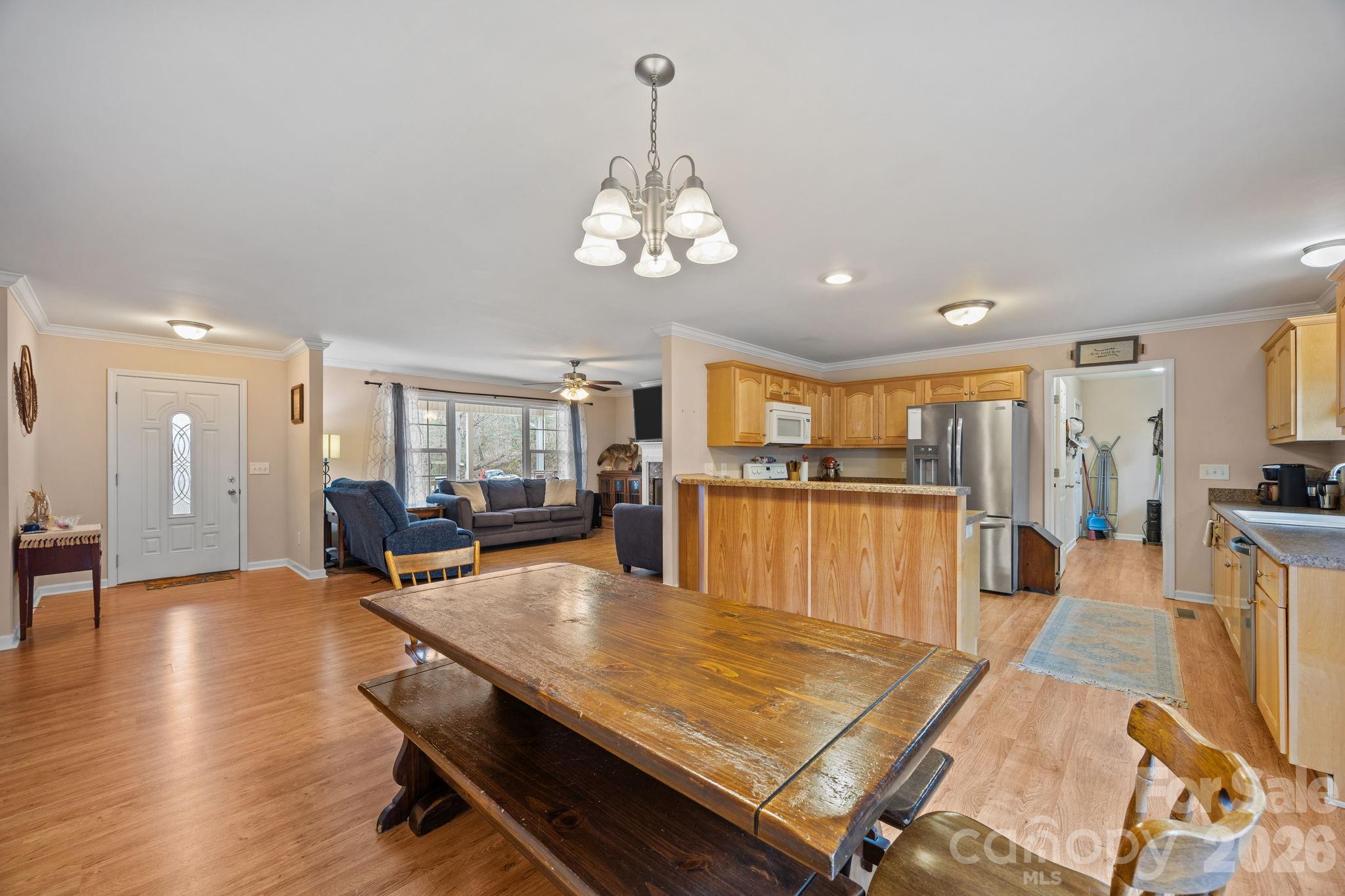 400 Honey Locust Trail — Whittier