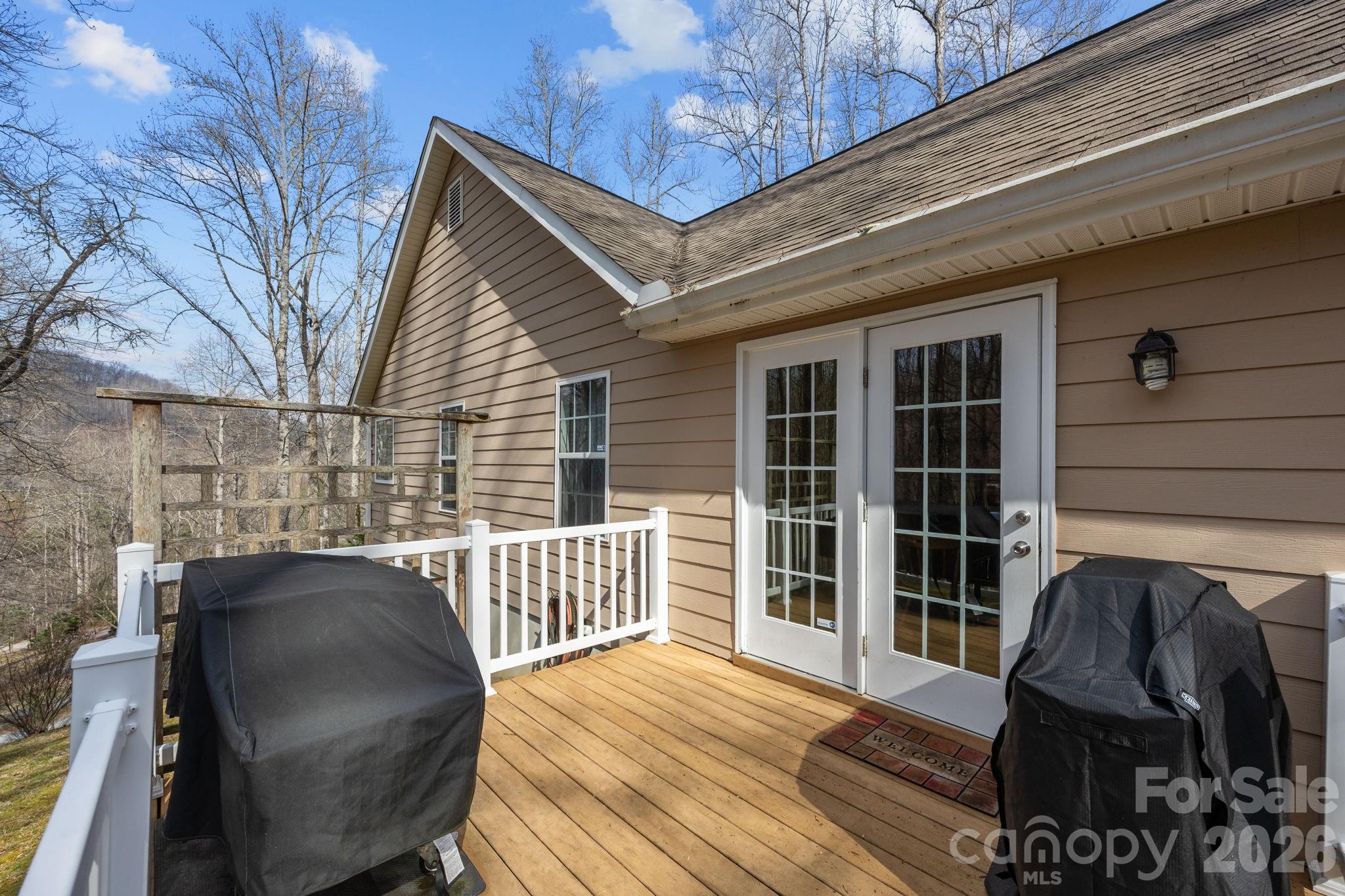 400 Honey Locust Trail — Whittier