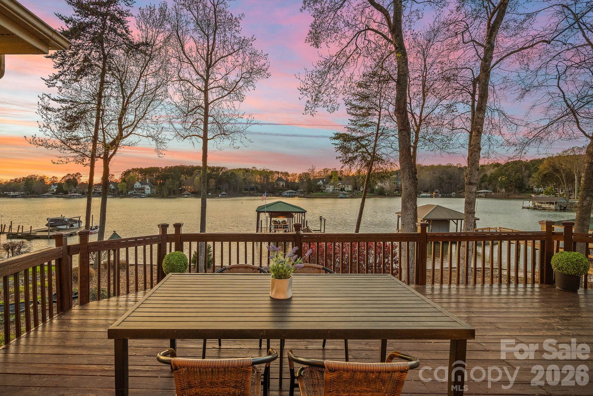 124 Hunter Spring Lane — Mooresville