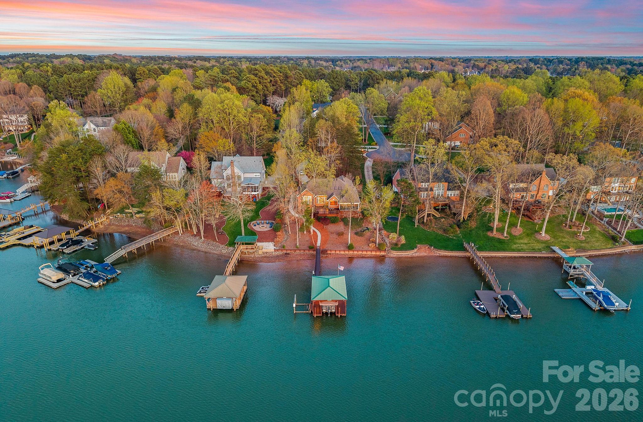 124 Hunter Spring Lane — Mooresville